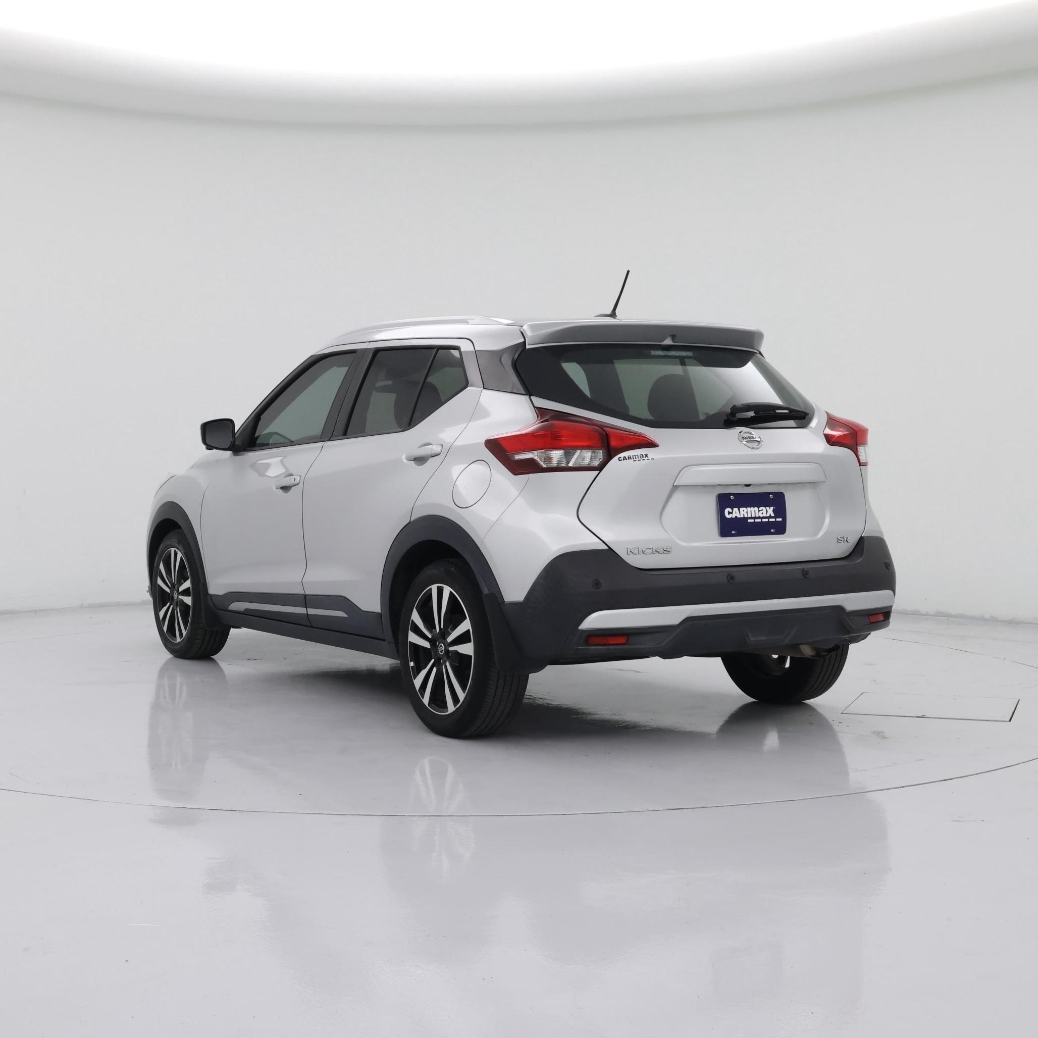 Thumbnail: 2020 Nissan Kicks - 2