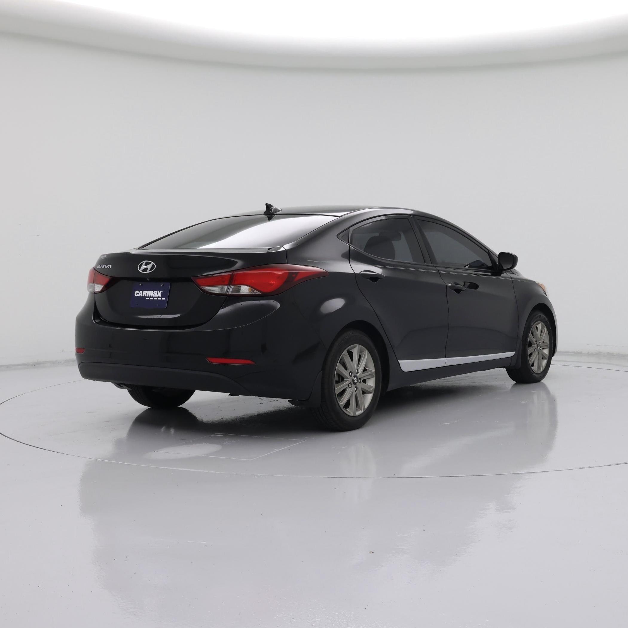 Thumbnail: 2015 Hyundai Elantra - 8