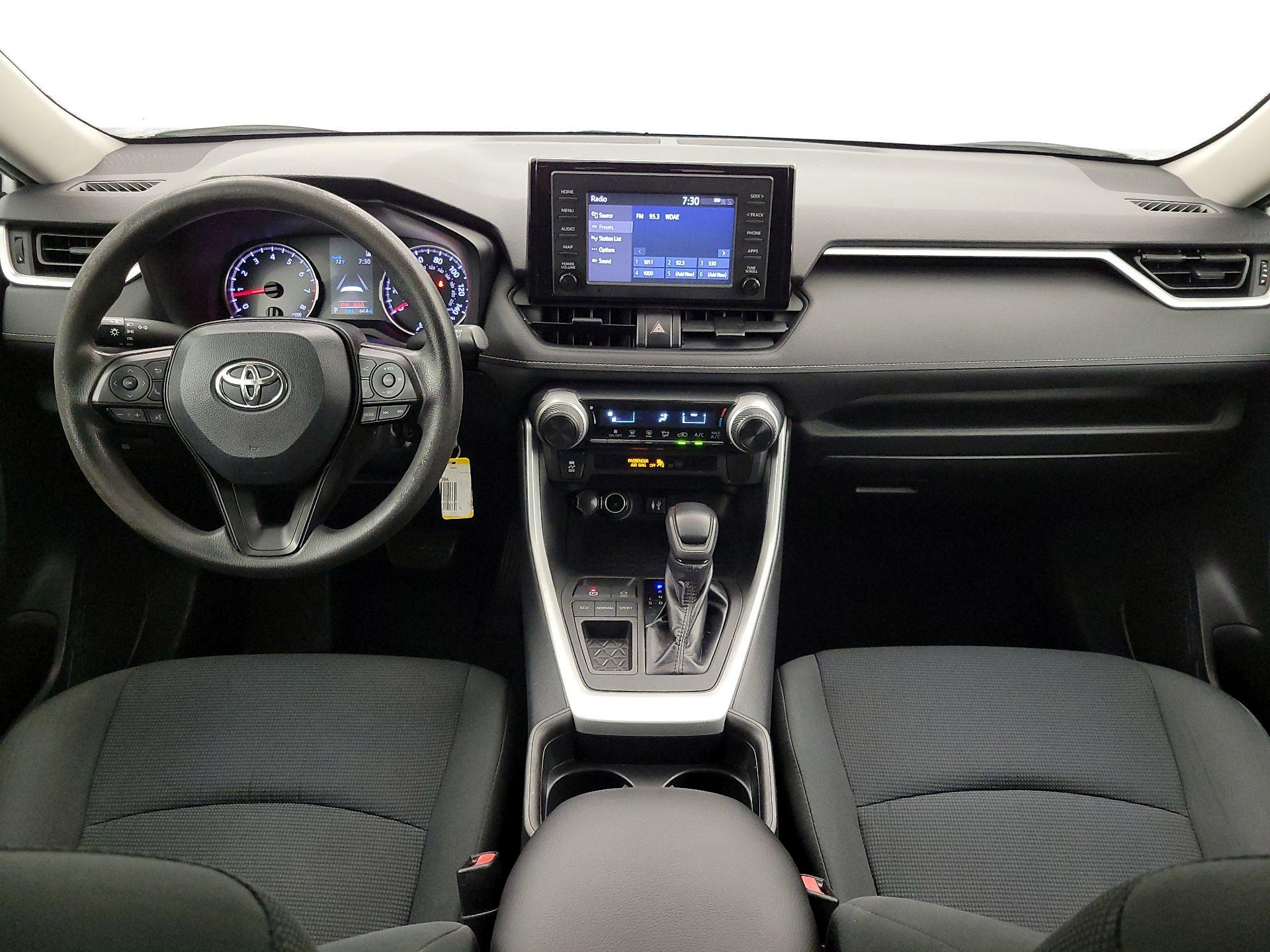 Thumbnail: 2019 Toyota RAV4 - 9