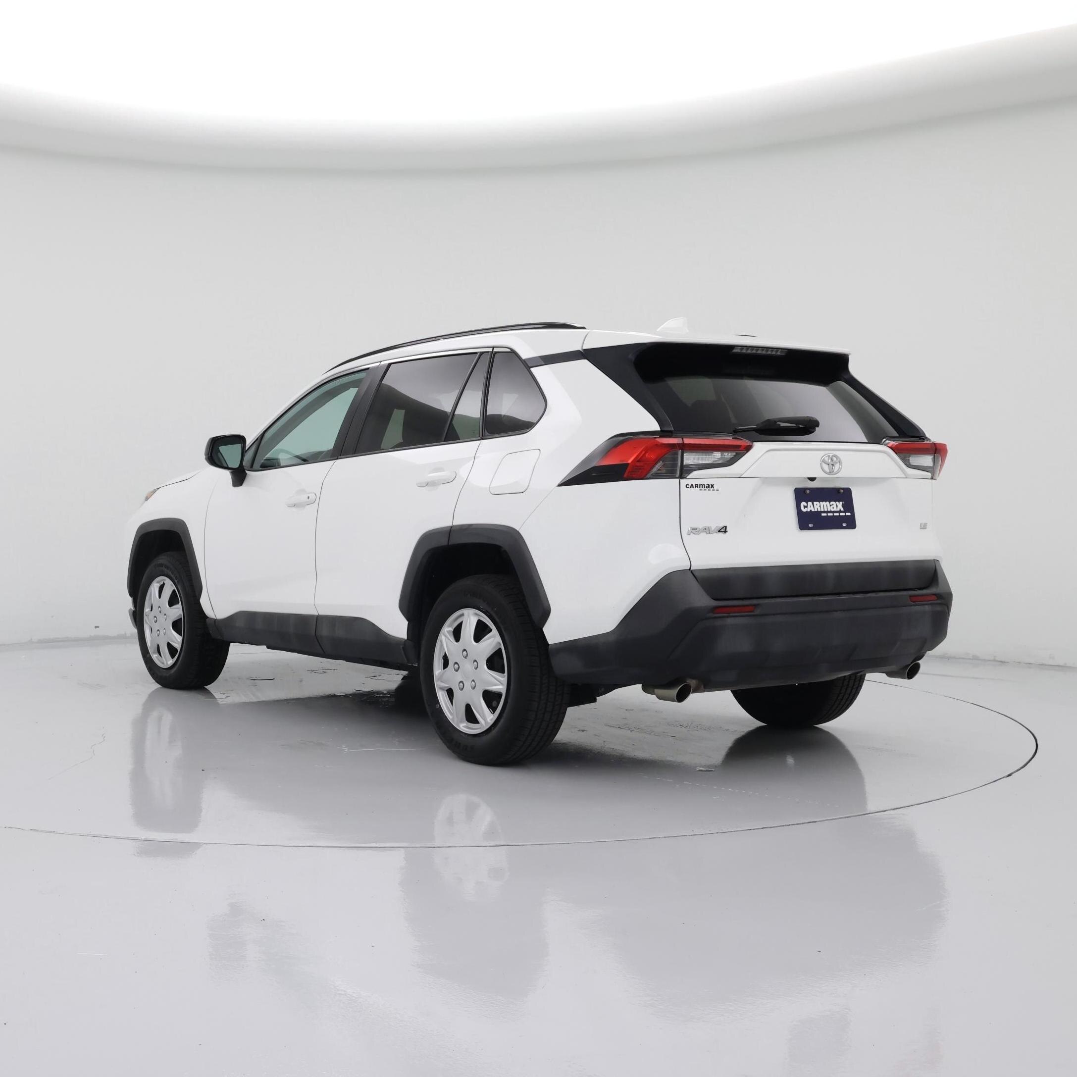 Thumbnail: 2019 Toyota RAV4 - 2
