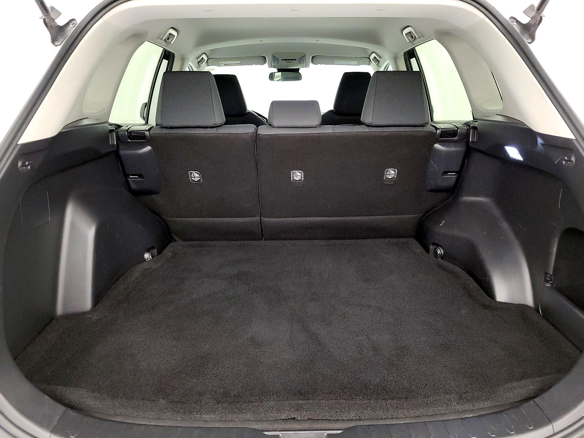 Thumbnail: 2019 Toyota RAV4 - 20