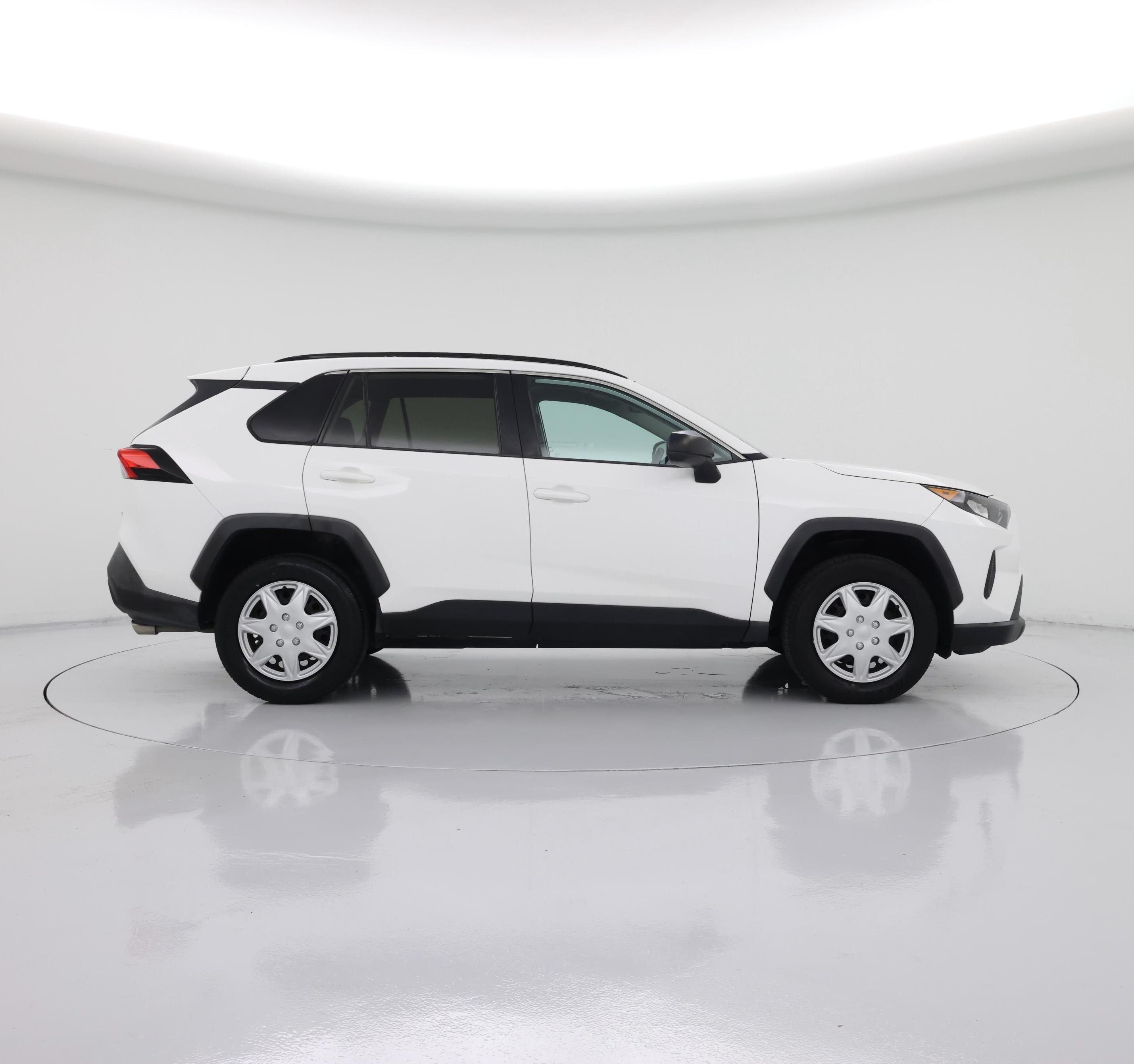 Thumbnail: 2019 Toyota RAV4 - 7