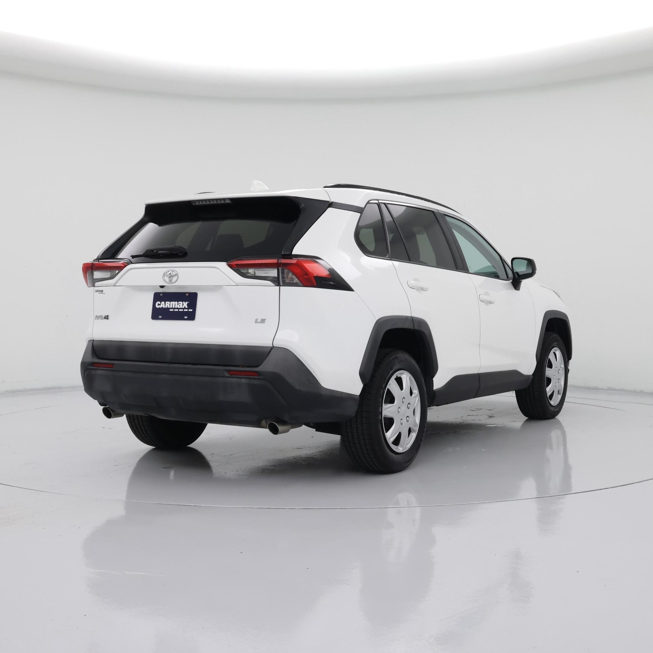 Thumbnail: 2019 Toyota RAV4 - 8
