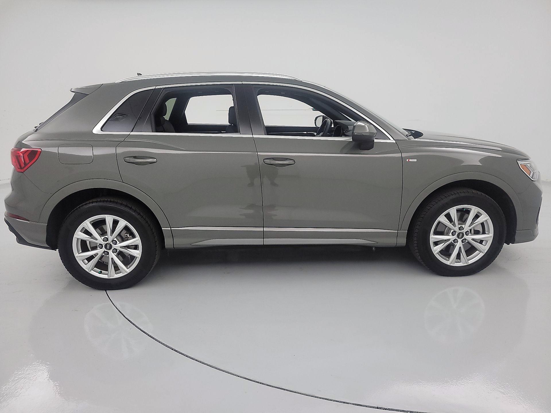 Thumbnail: 2024 Audi Q3 - 4
