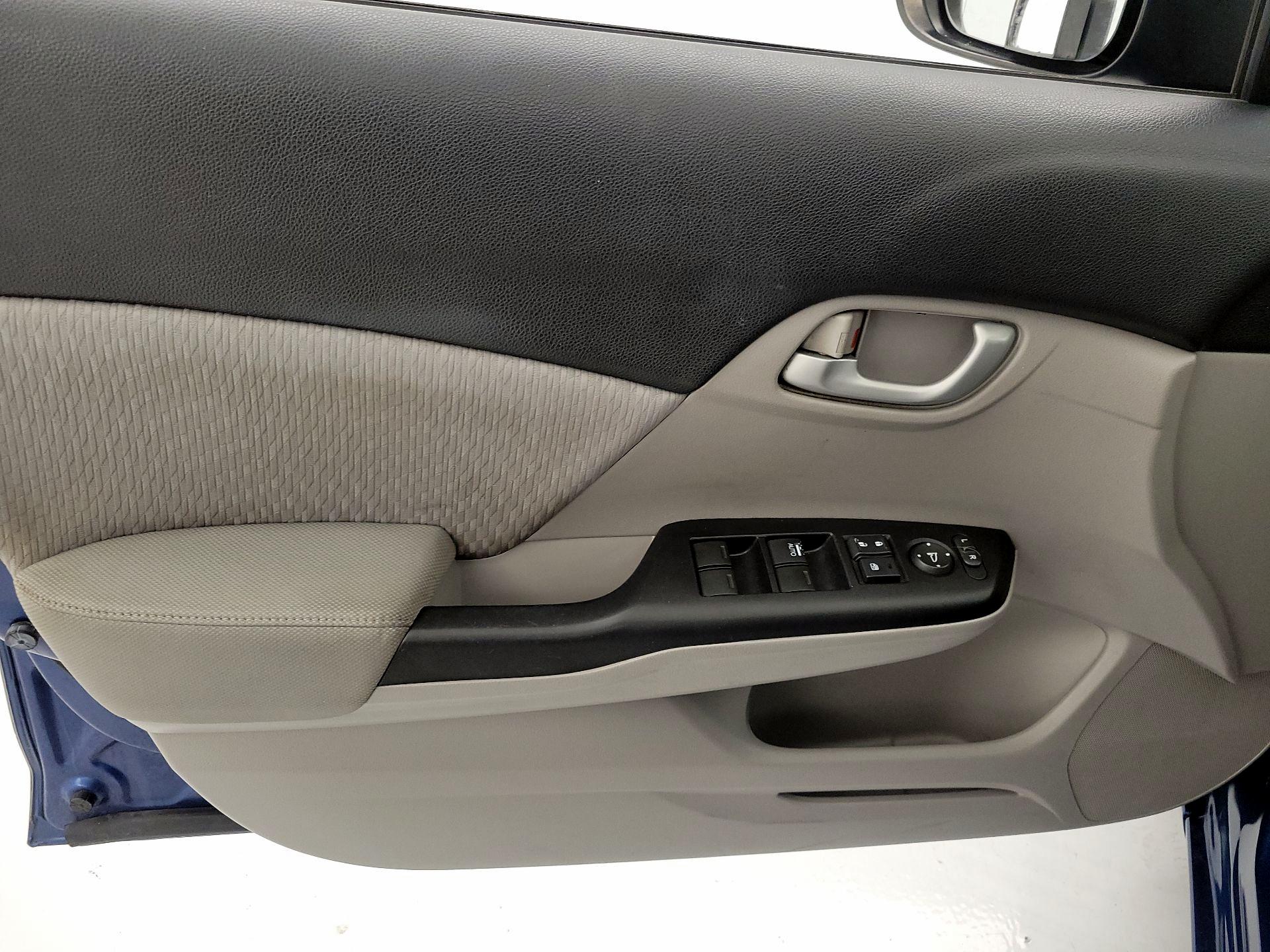 Thumbnail: 2014 Honda Civic - 12