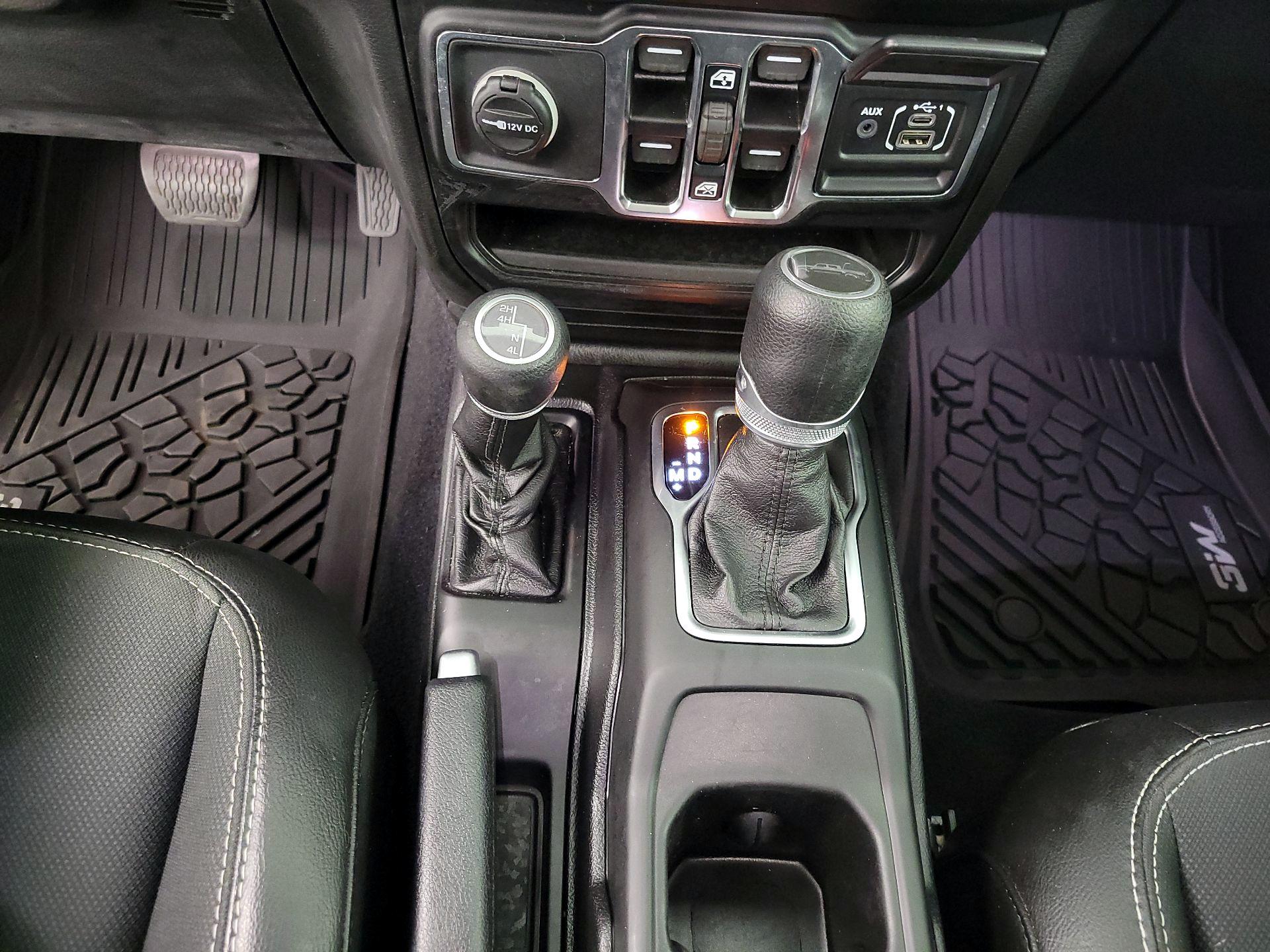 Thumbnail: 2021 Jeep Gladiator - 15