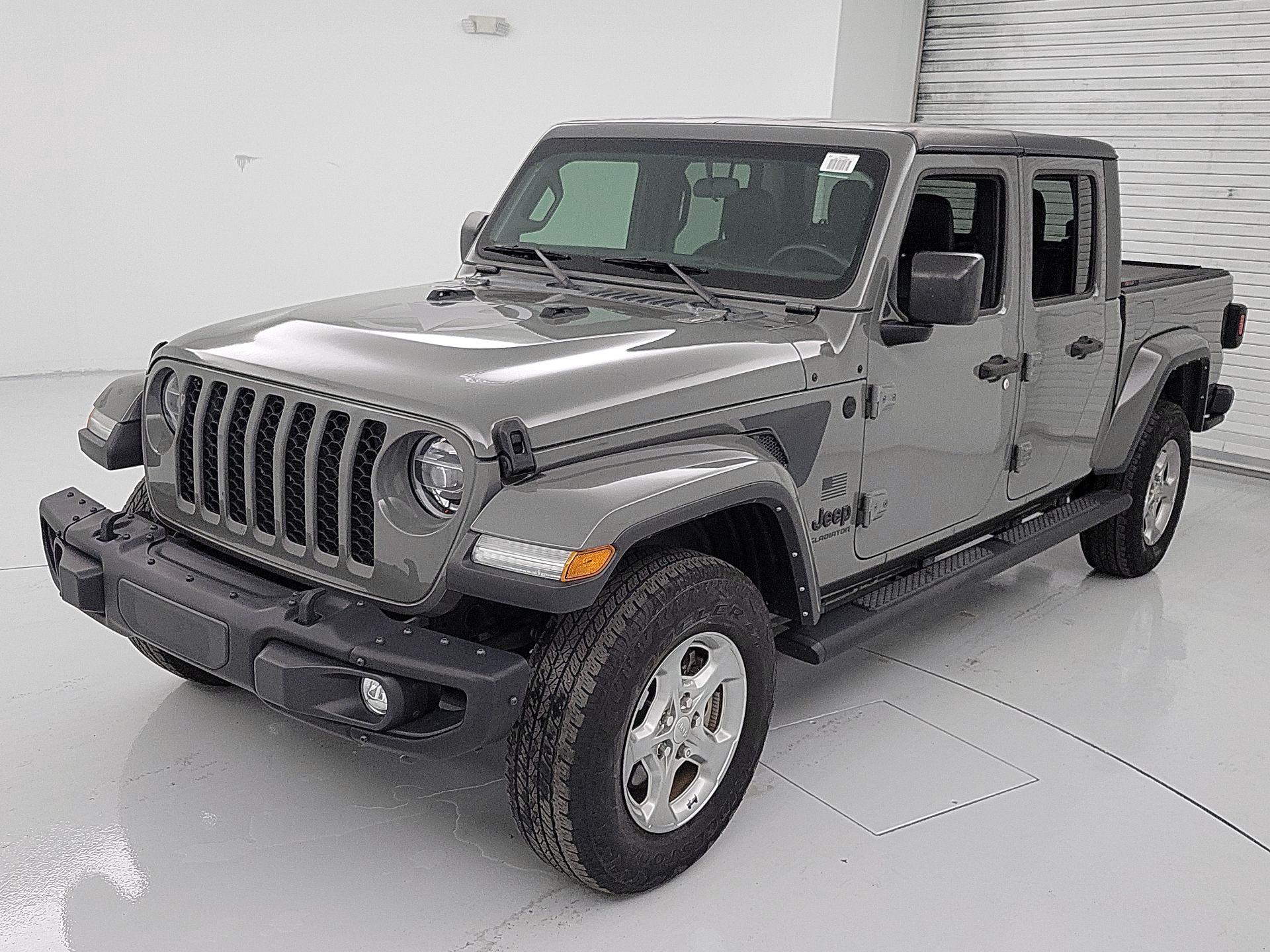 Thumbnail: 2021 Jeep Gladiator - 3
