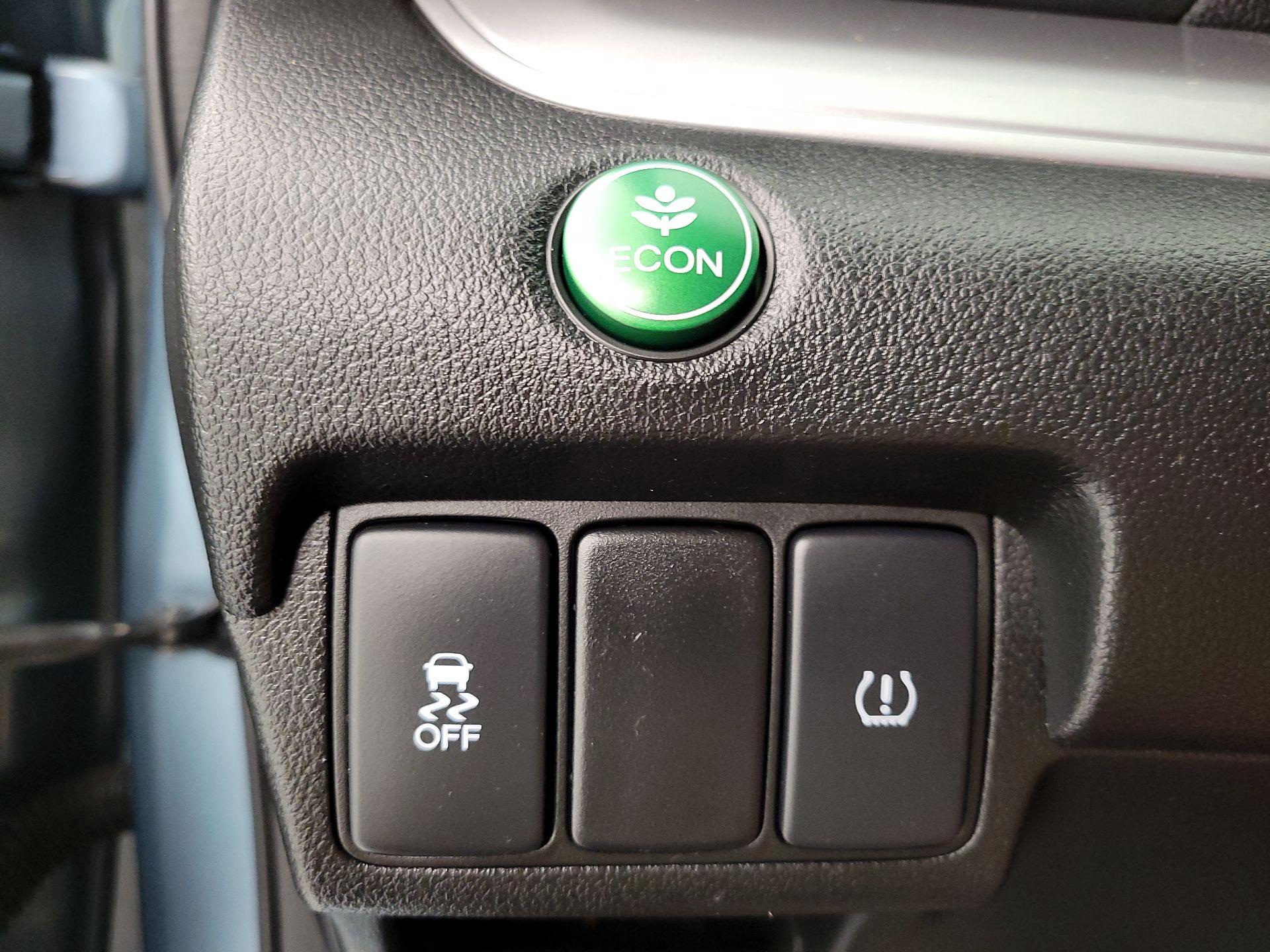 Thumbnail: 2015 Honda CR-V - 11