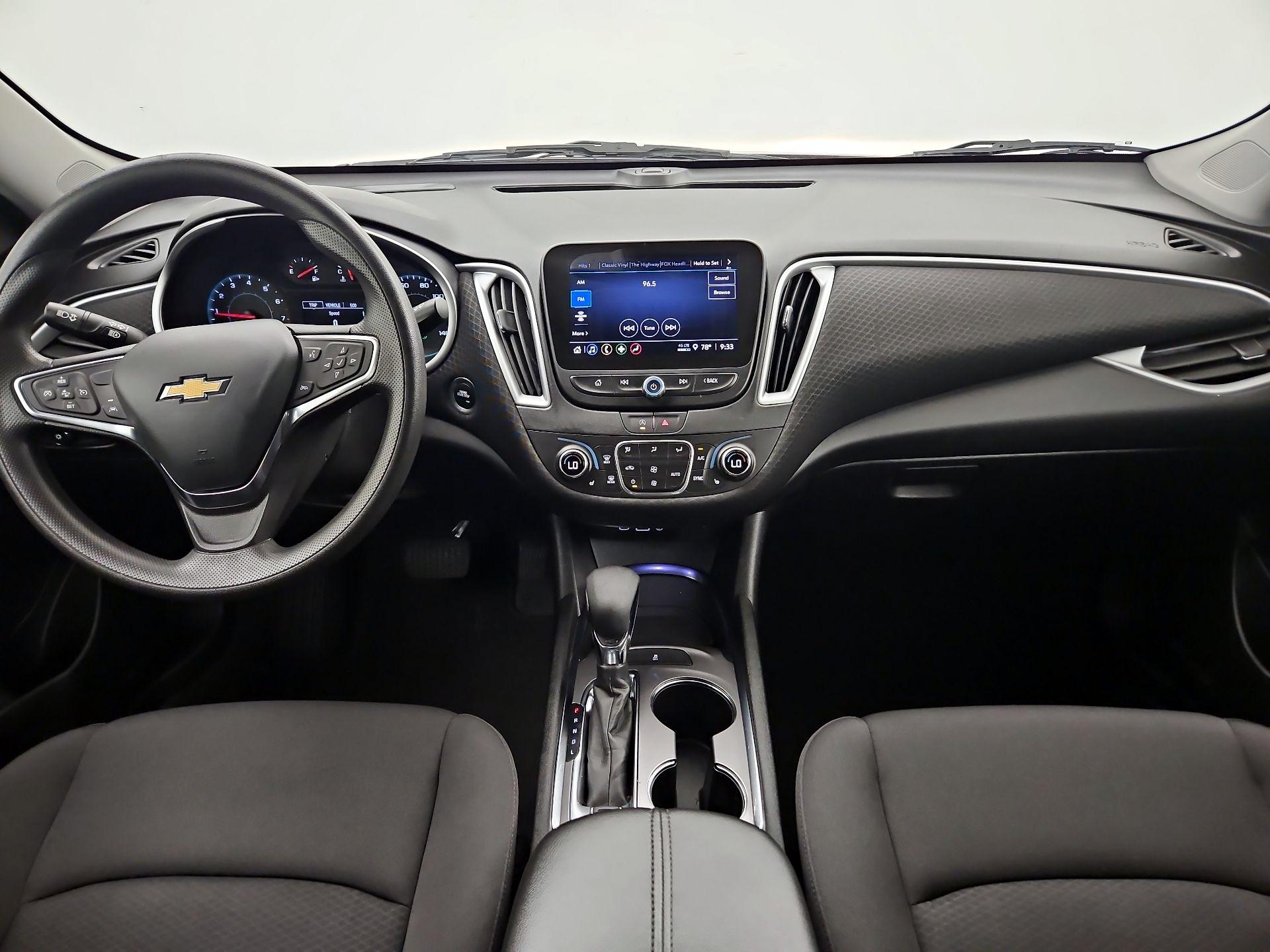 Thumbnail: 2023 Chevrolet Malibu - 9