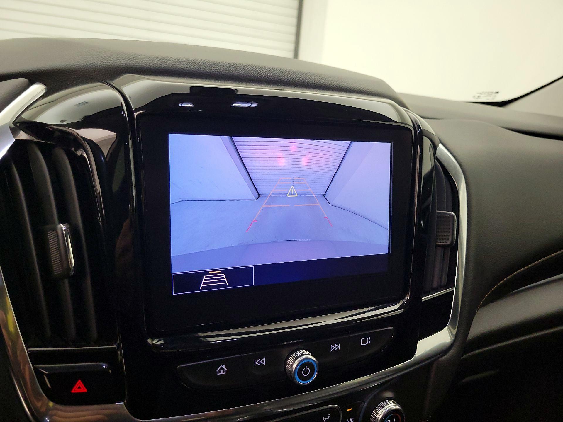 Thumbnail: 2021 Chevrolet Traverse - 14