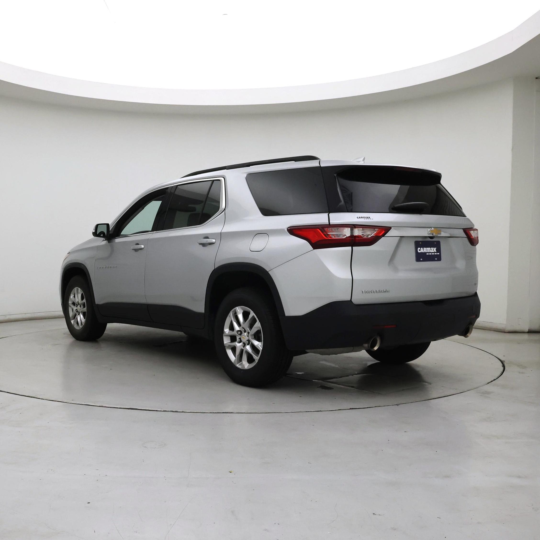 Thumbnail: 2021 Chevrolet Traverse - 2