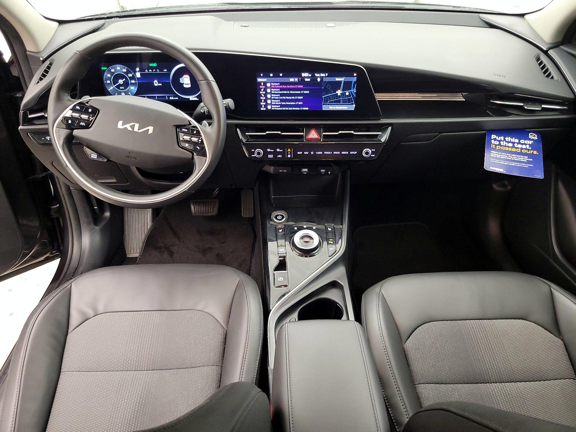 Thumbnail: 2023 Kia Niro - 9