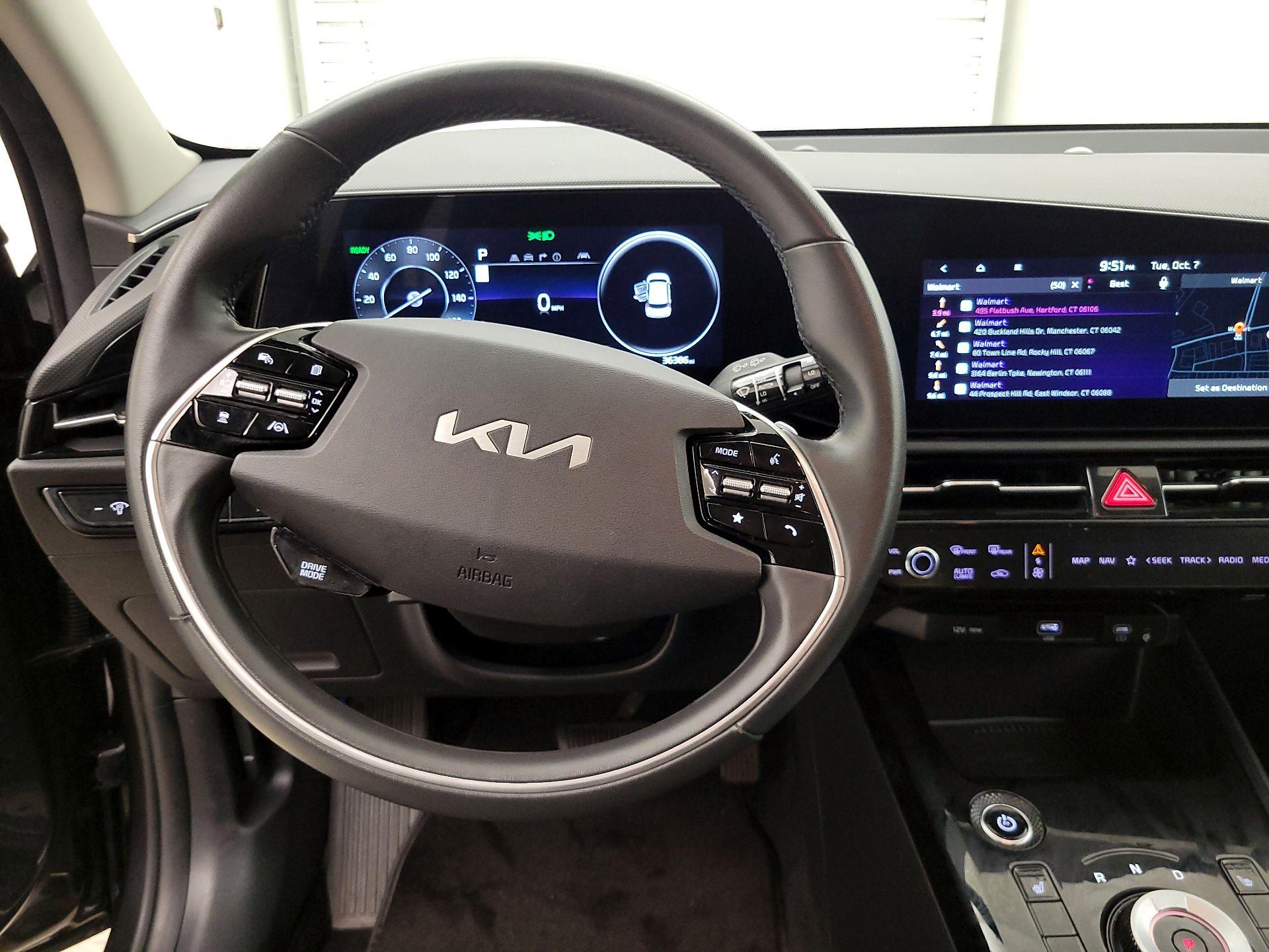 Thumbnail: 2023 Kia Niro - 10