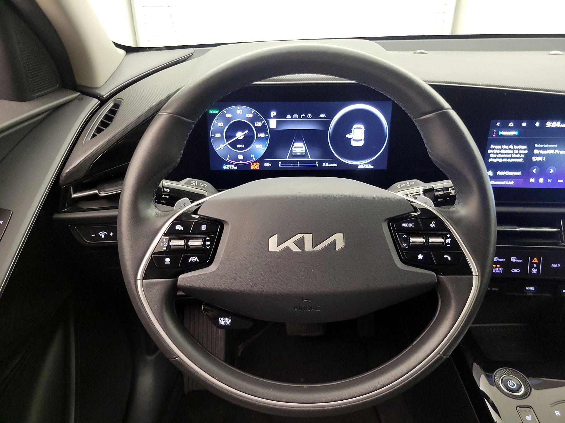 Thumbnail: 2023 Kia Niro - 10