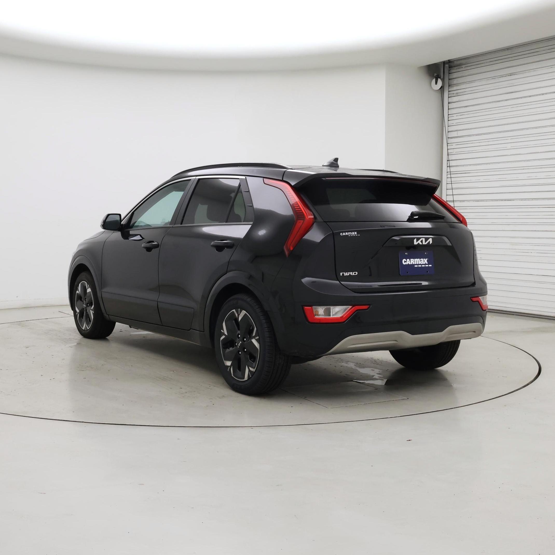 Thumbnail: 2023 Kia Niro - 2