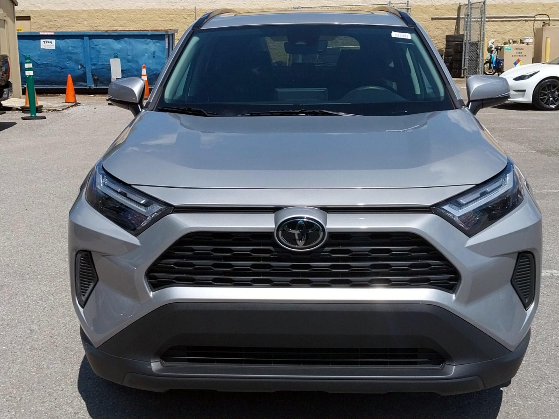 Thumbnail: 2022 Toyota RAV4 - 2