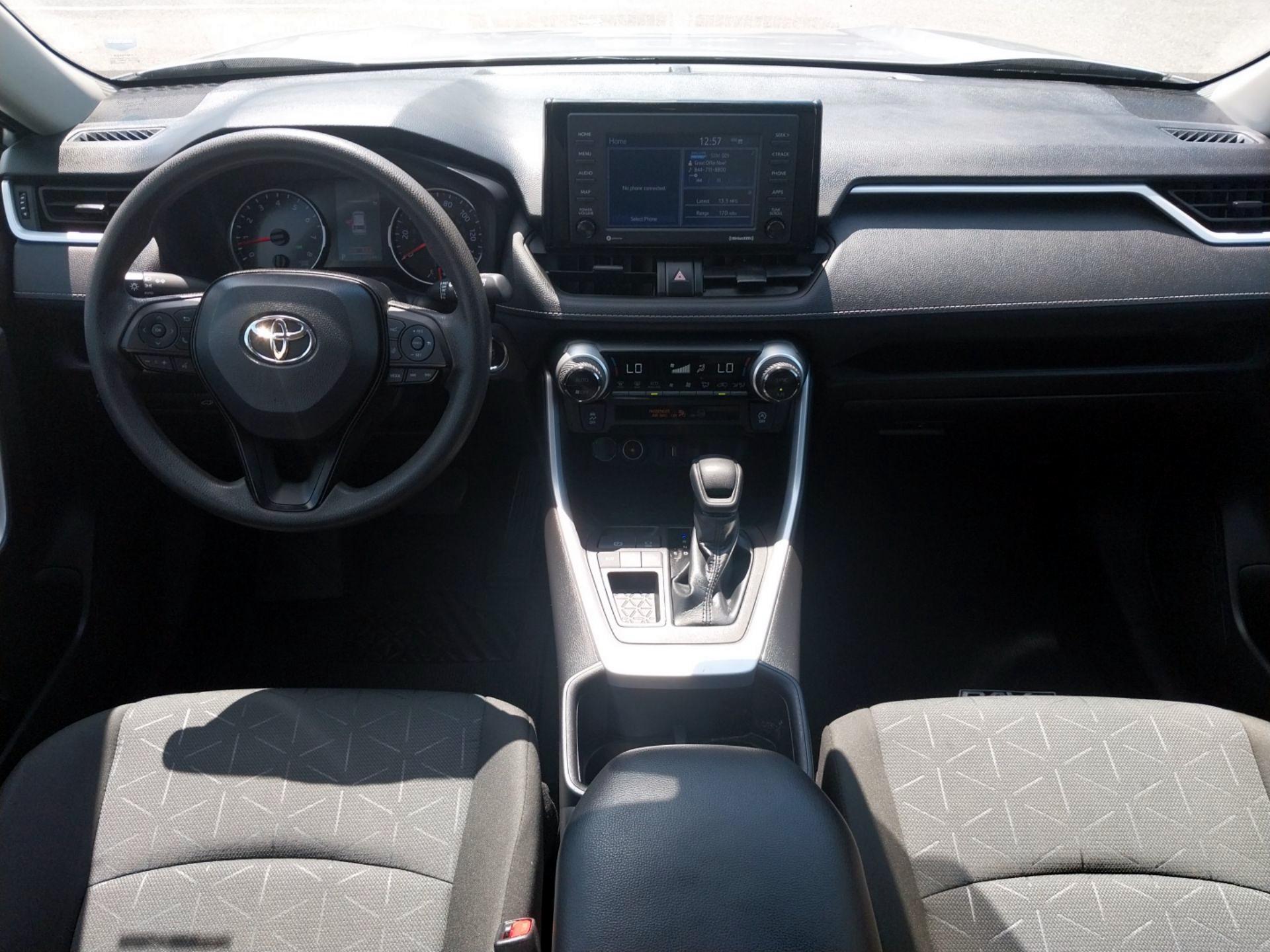 Thumbnail: 2022 Toyota RAV4 - 8