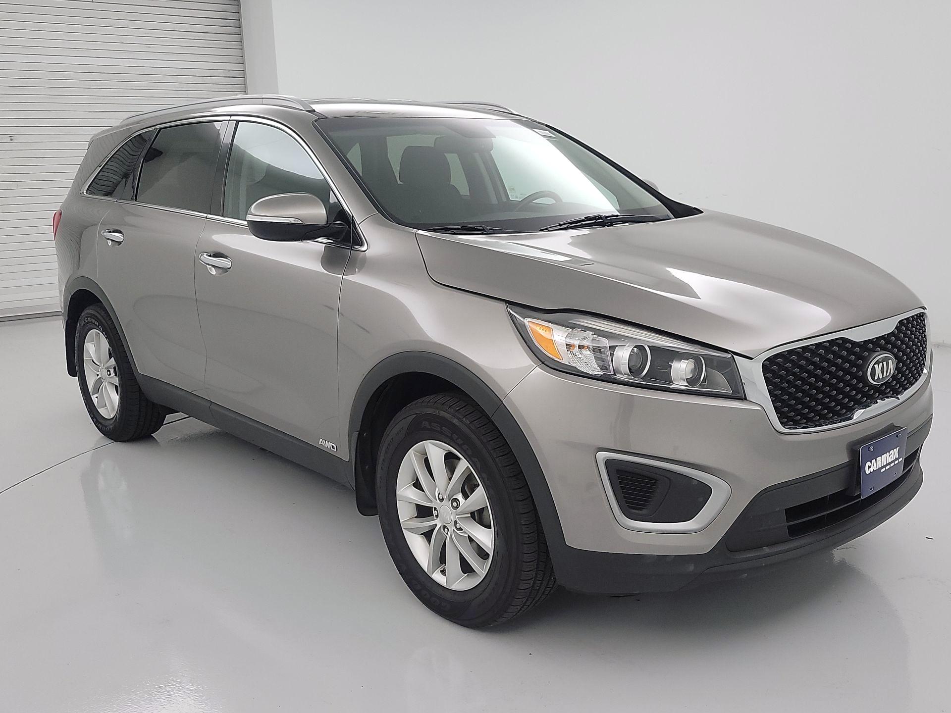 Thumbnail: 2017 Kia Sorento - 1