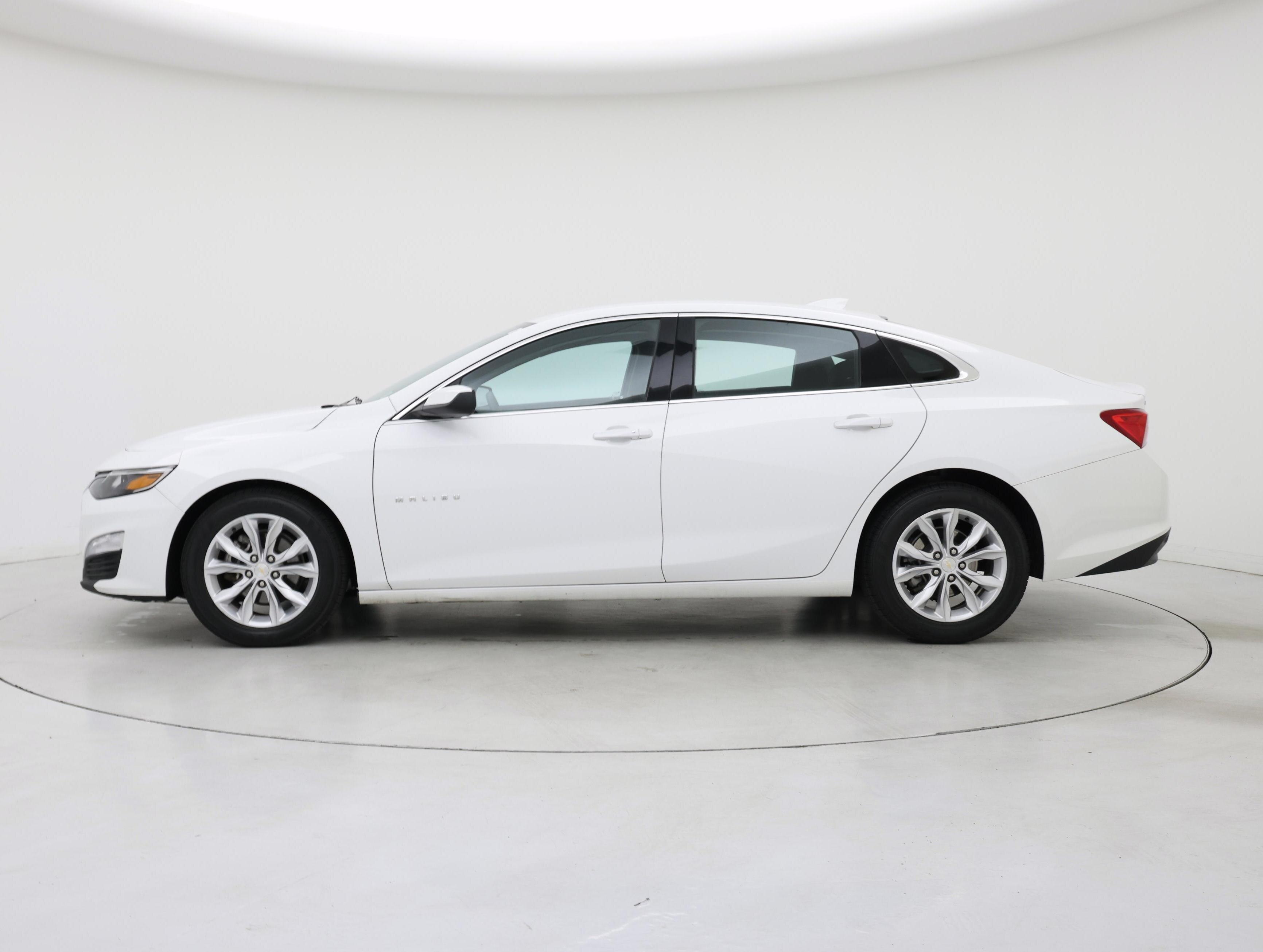 Thumbnail: 2023 Chevrolet Malibu - 3