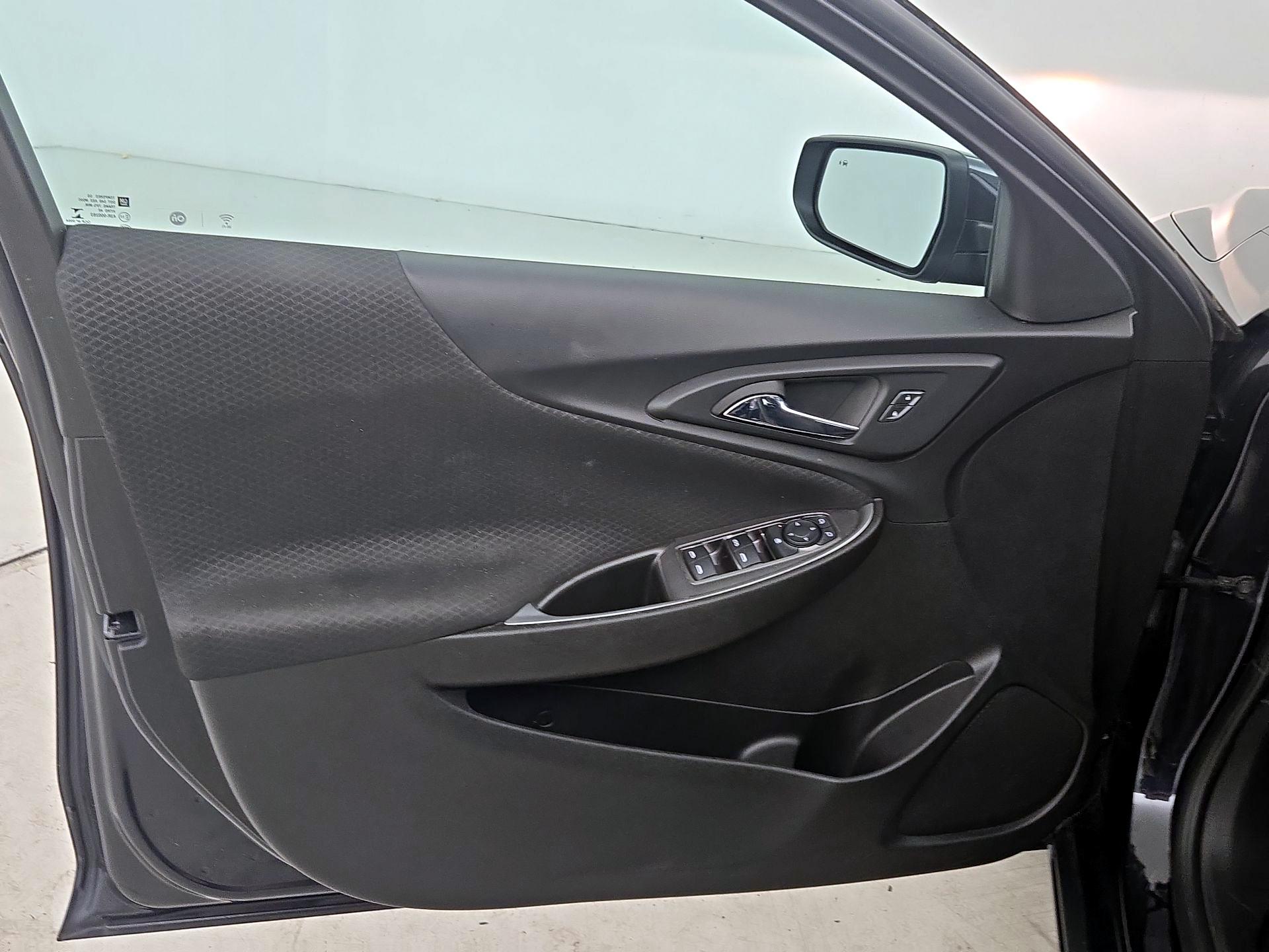 Thumbnail: 2023 Chevrolet Malibu - 12