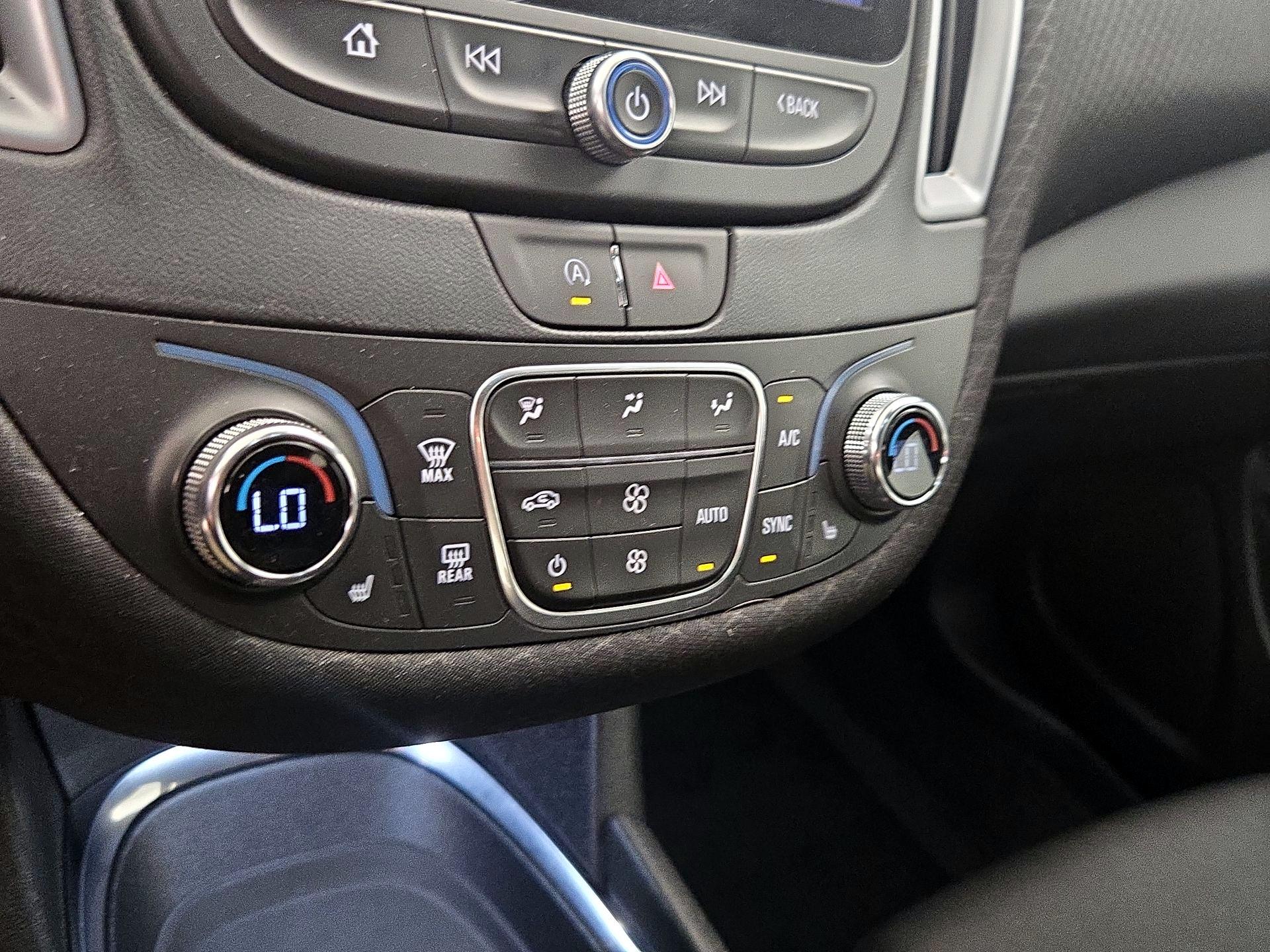 Thumbnail: 2023 Chevrolet Malibu - 16