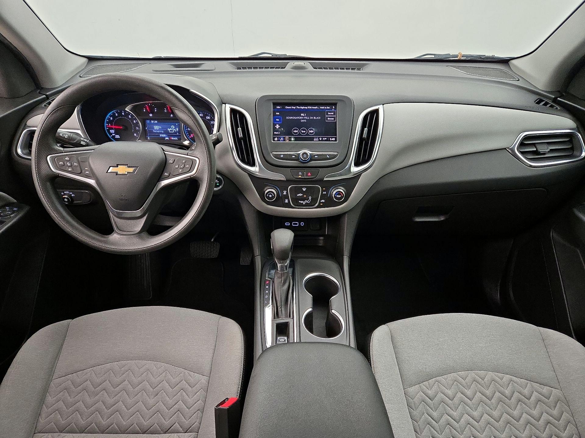 Thumbnail: 2022 Chevrolet Equinox - 9