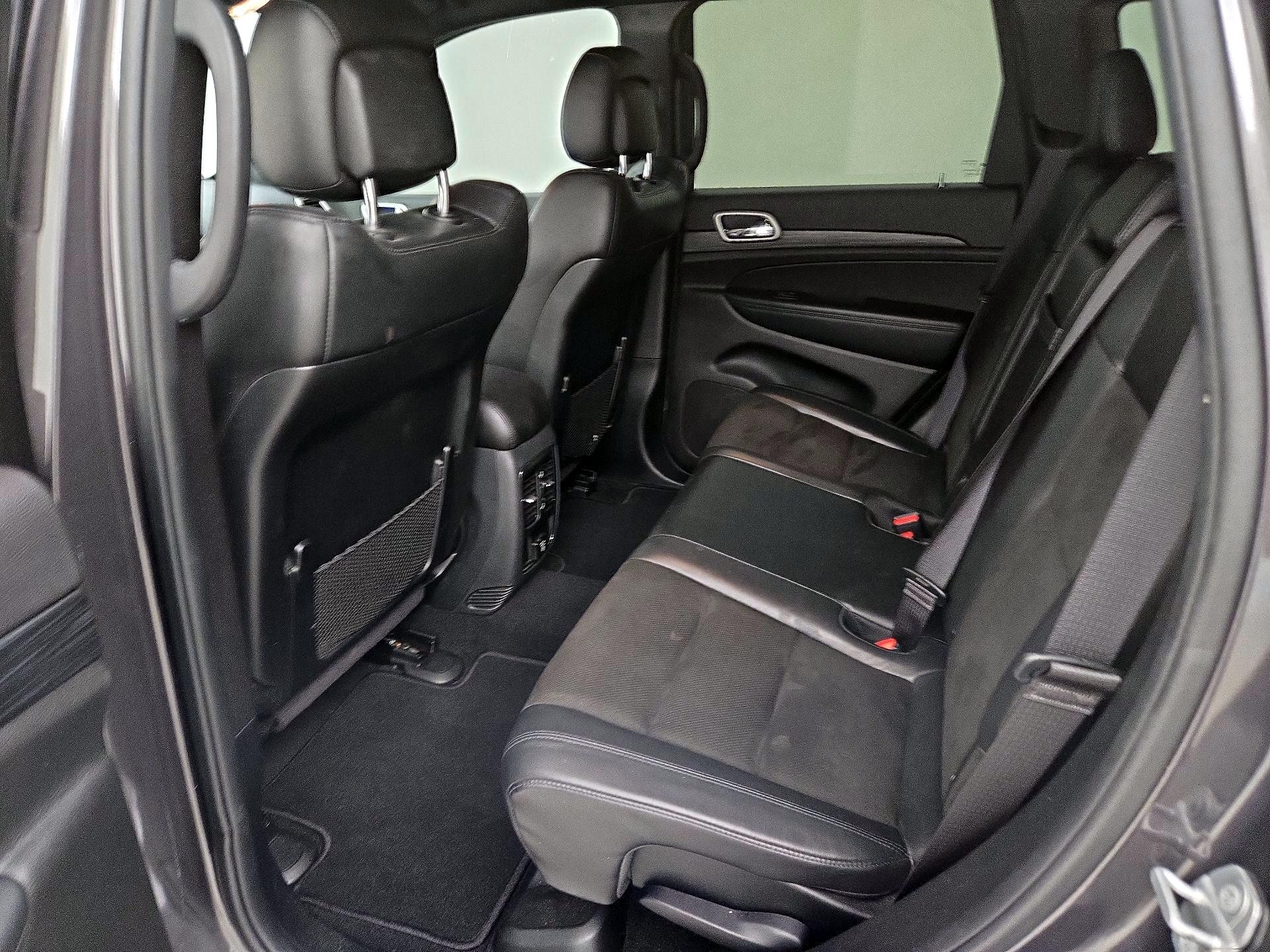 Thumbnail: 2020 Jeep Grand Cherokee - 20