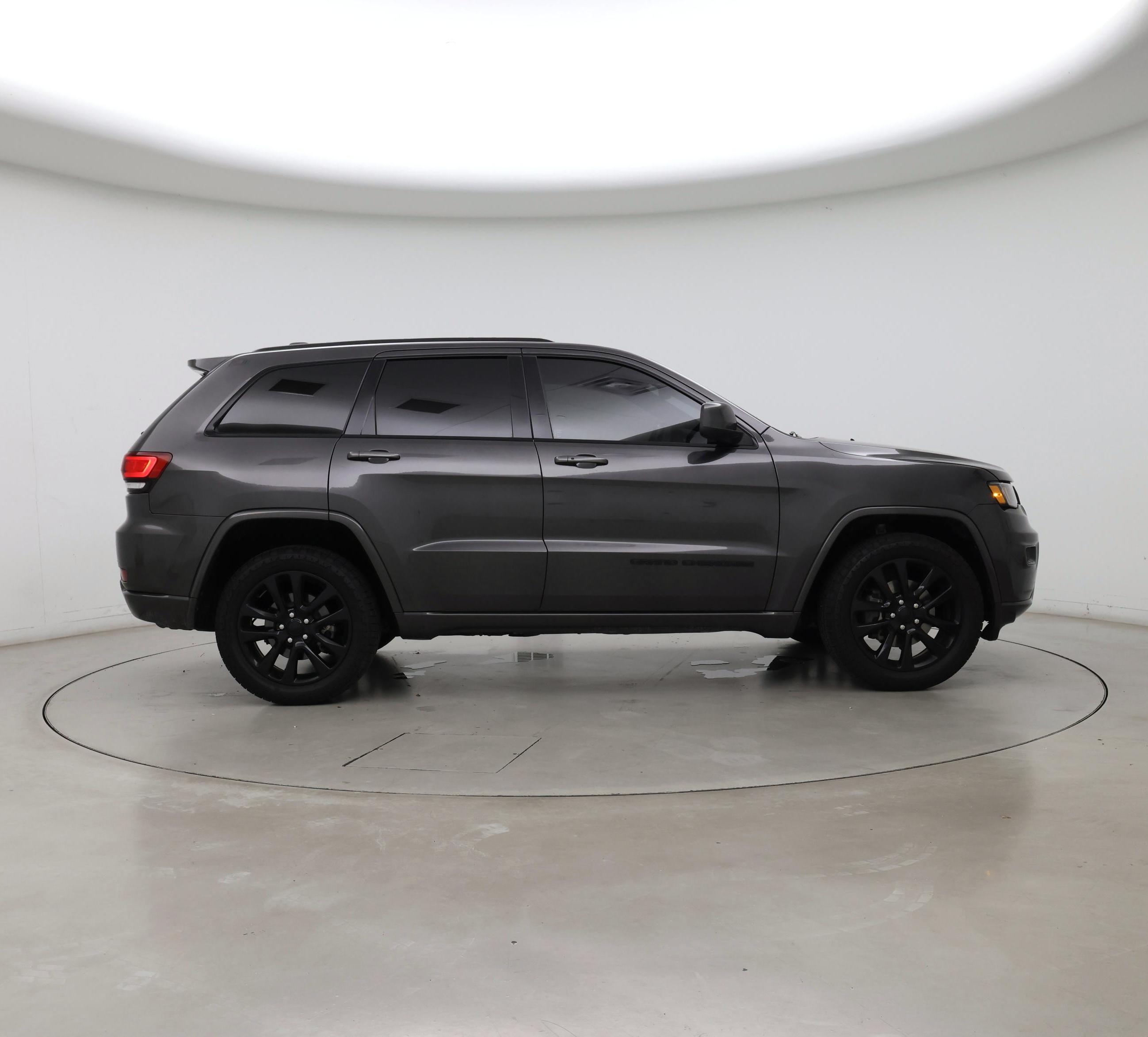 Thumbnail: 2020 Jeep Grand Cherokee - 7