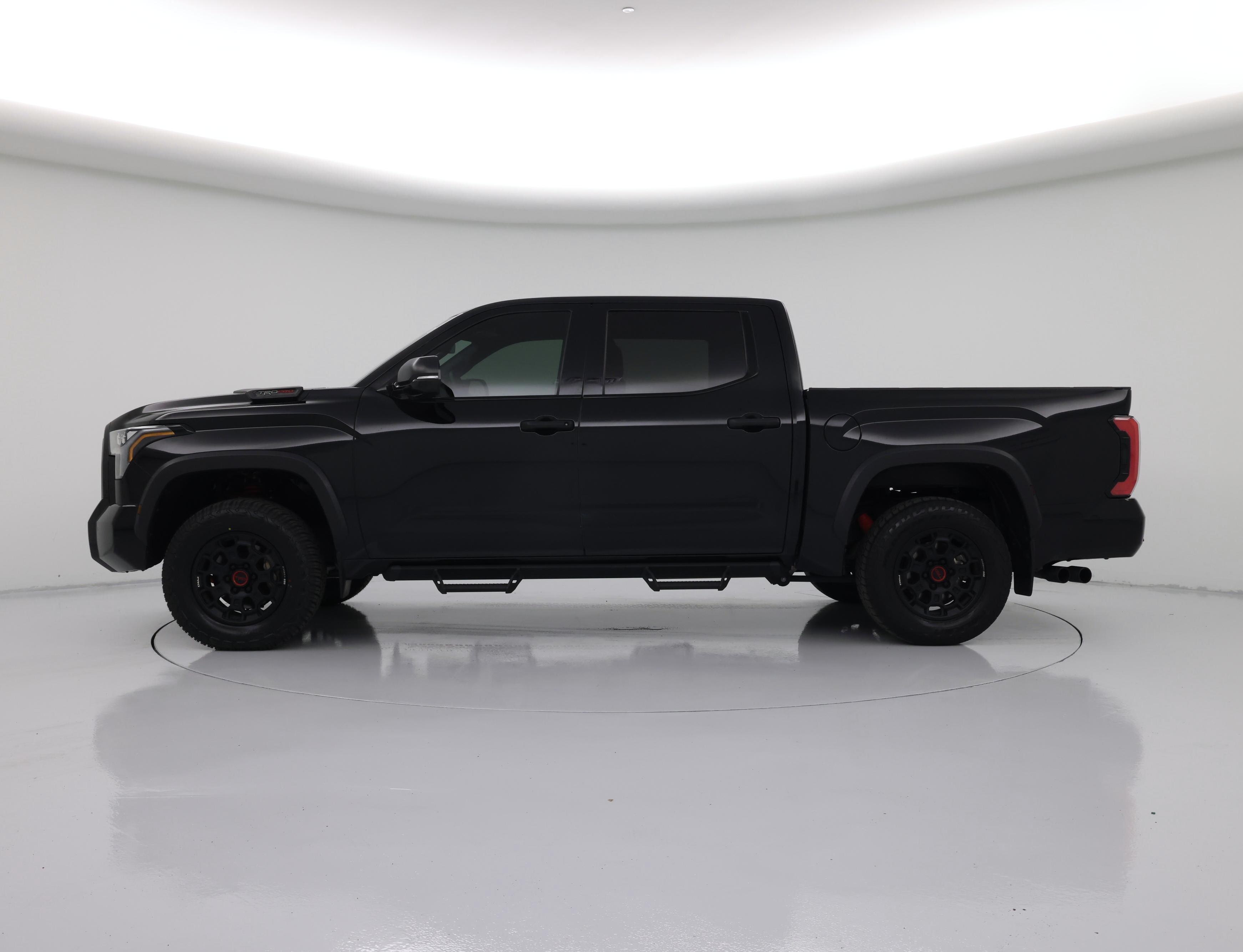 Thumbnail: 2024 Toyota Tundra - 3