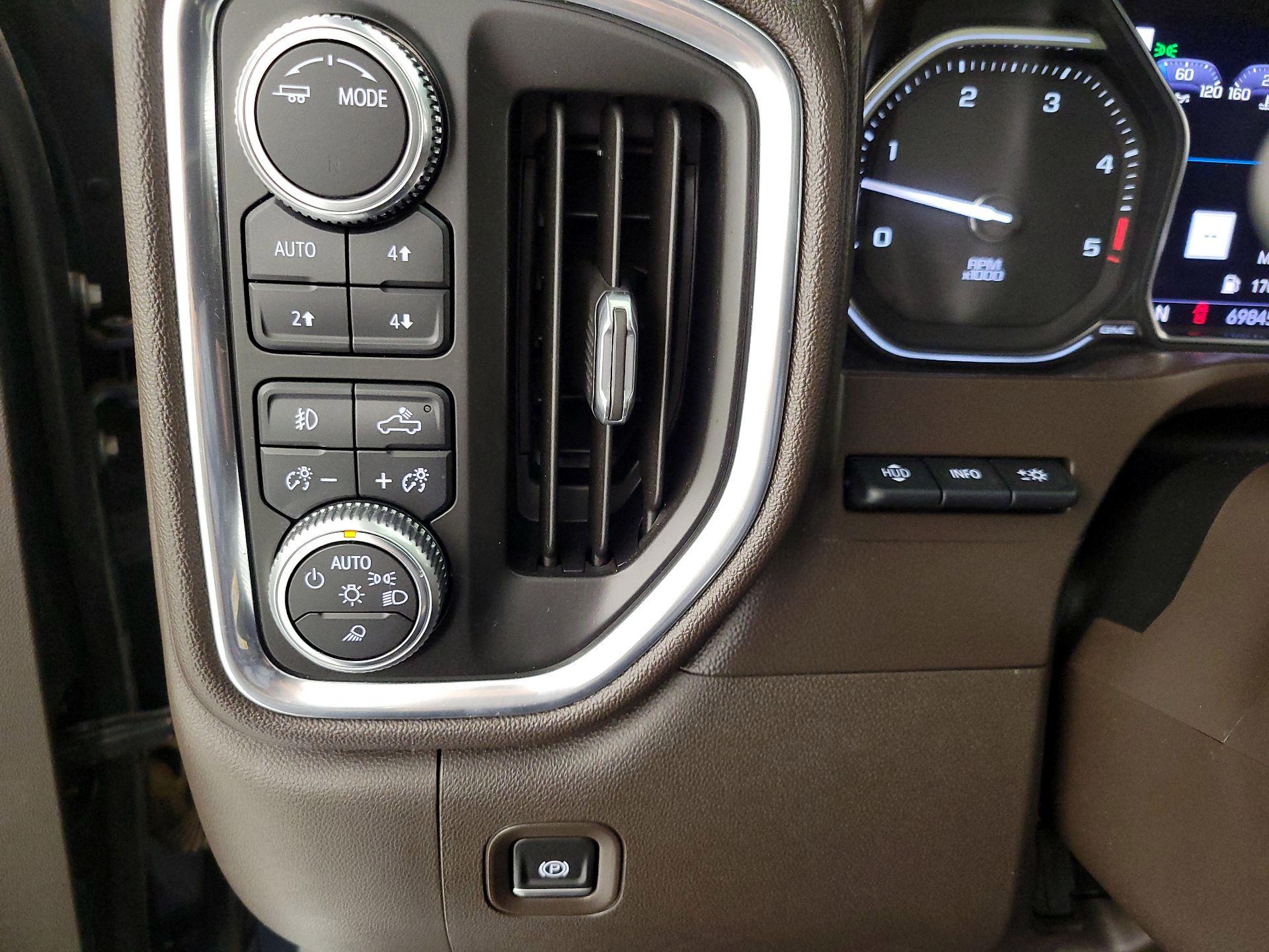 Thumbnail: 2020 GMC Sierra 2500 - 13