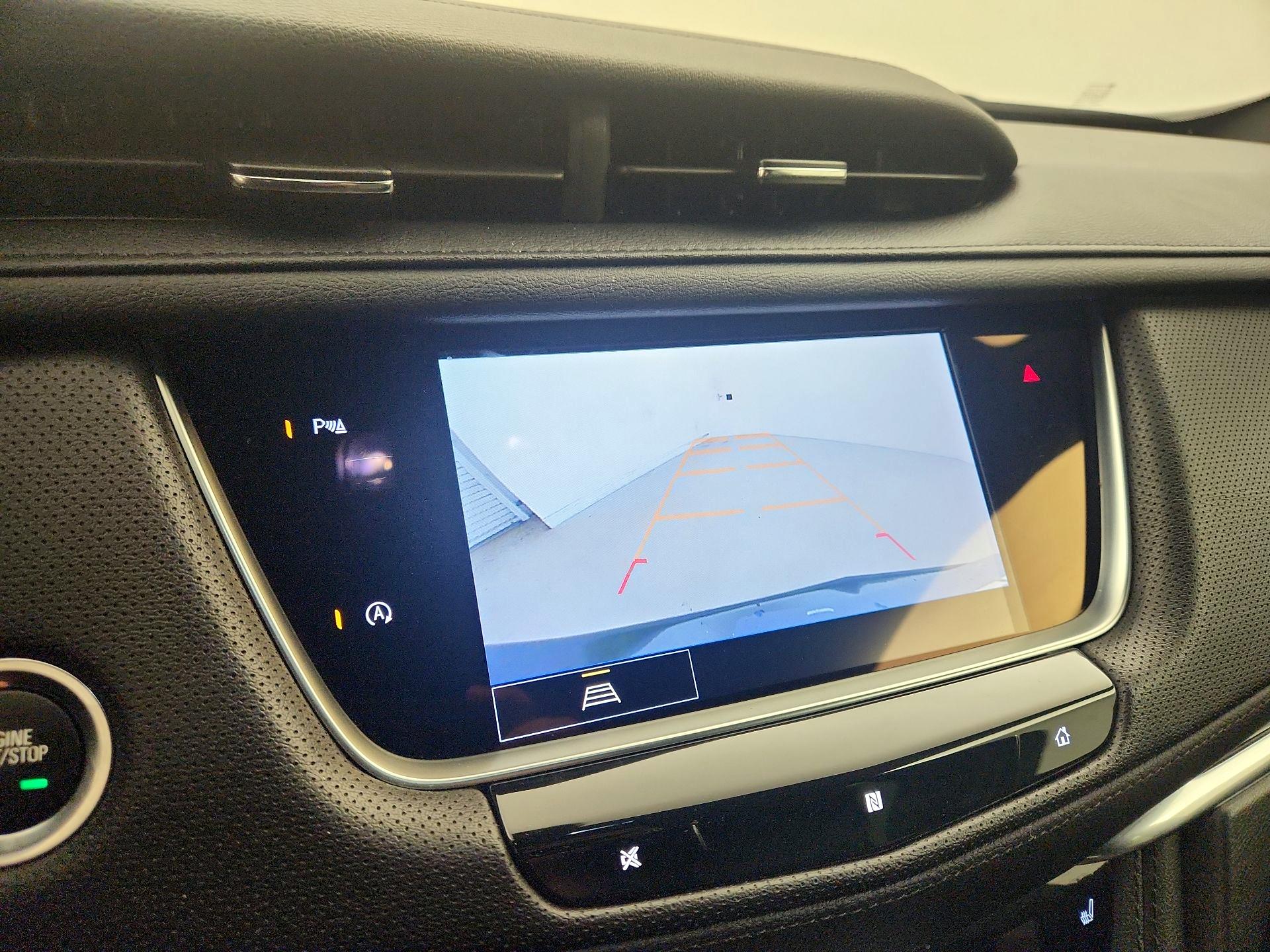 Thumbnail: 2021 Cadillac XT5 - 14