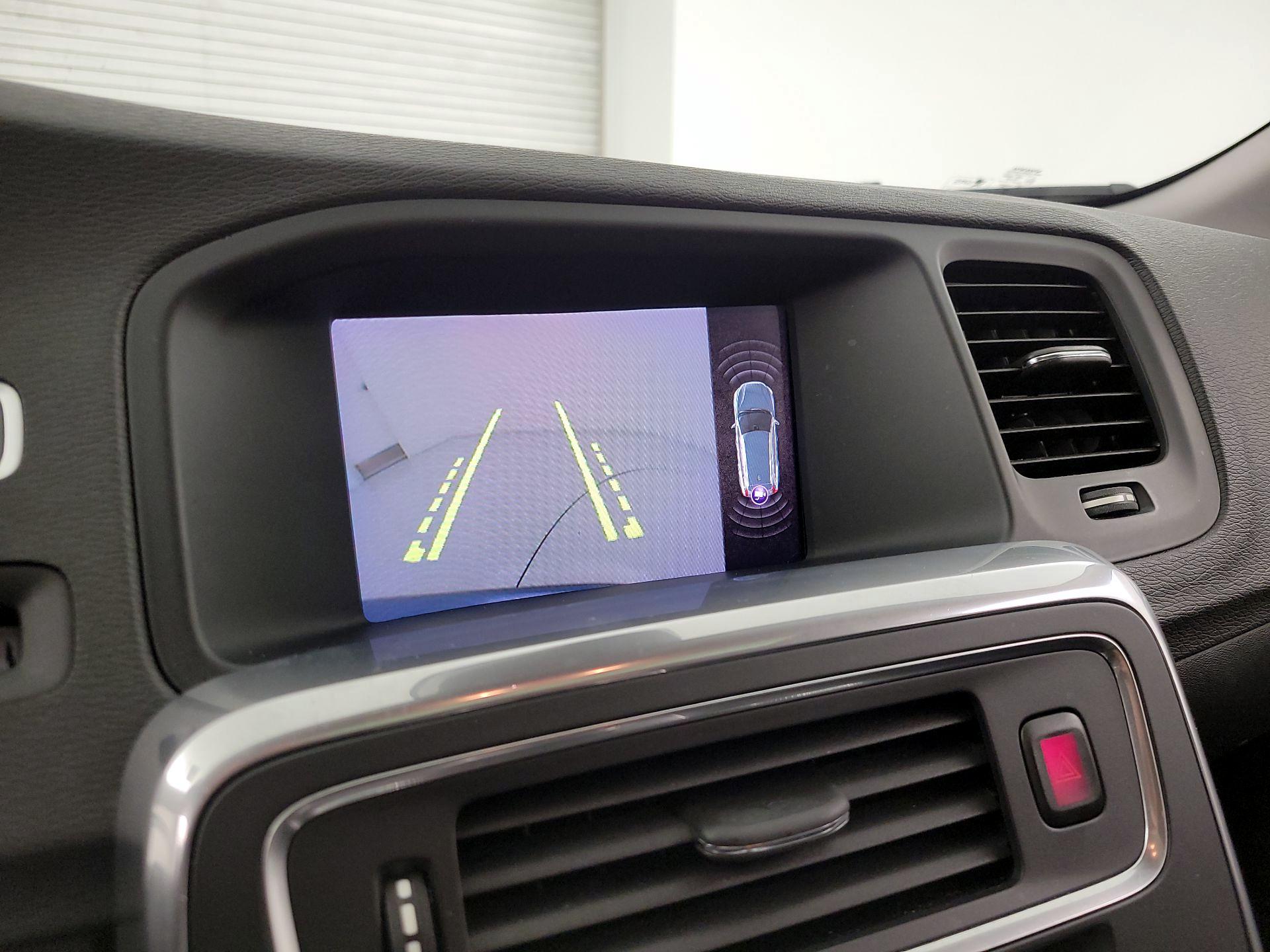 Thumbnail: 2018 Volvo S60 - 12