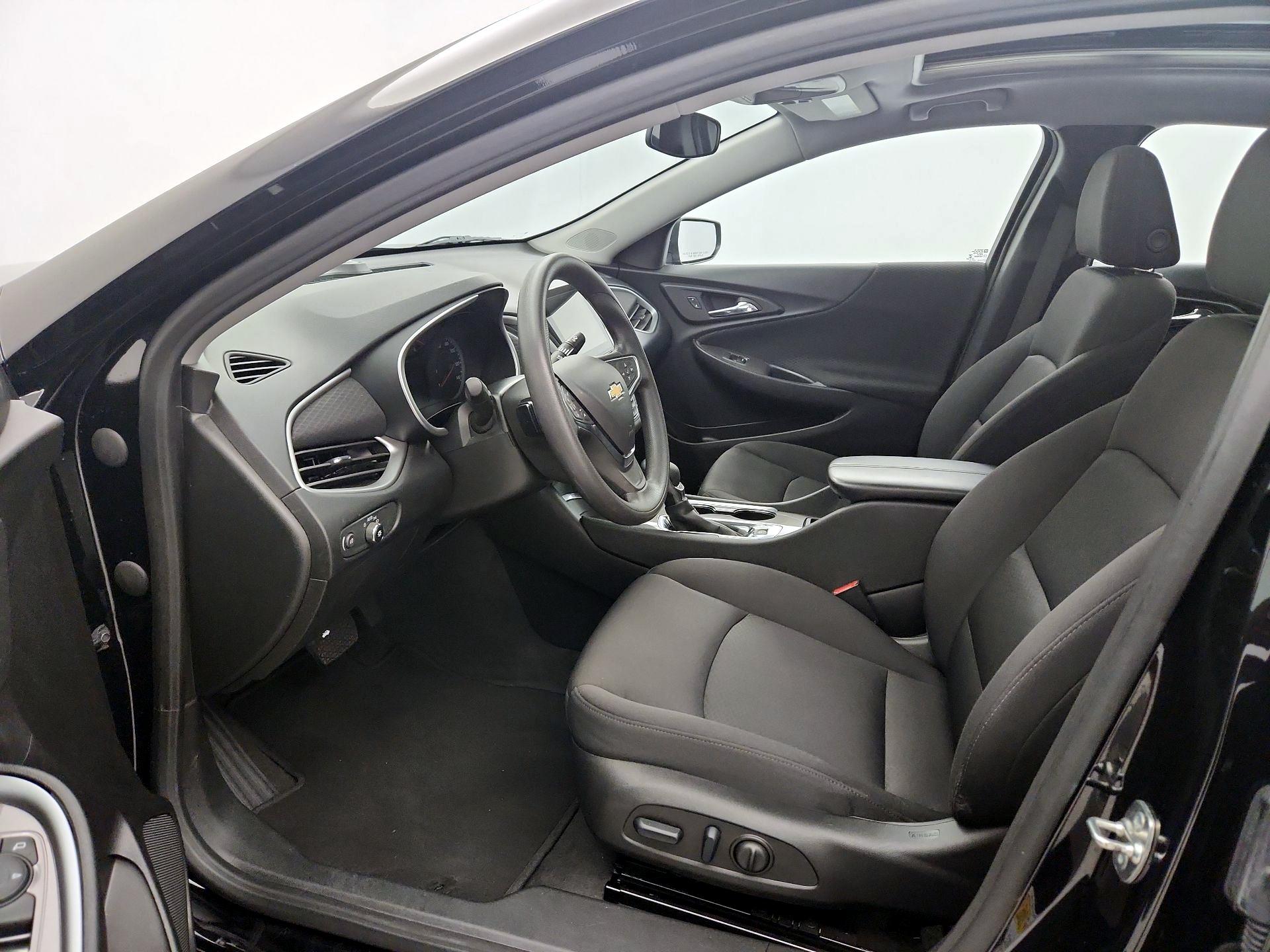 Thumbnail: 2024 Chevrolet Malibu - 11