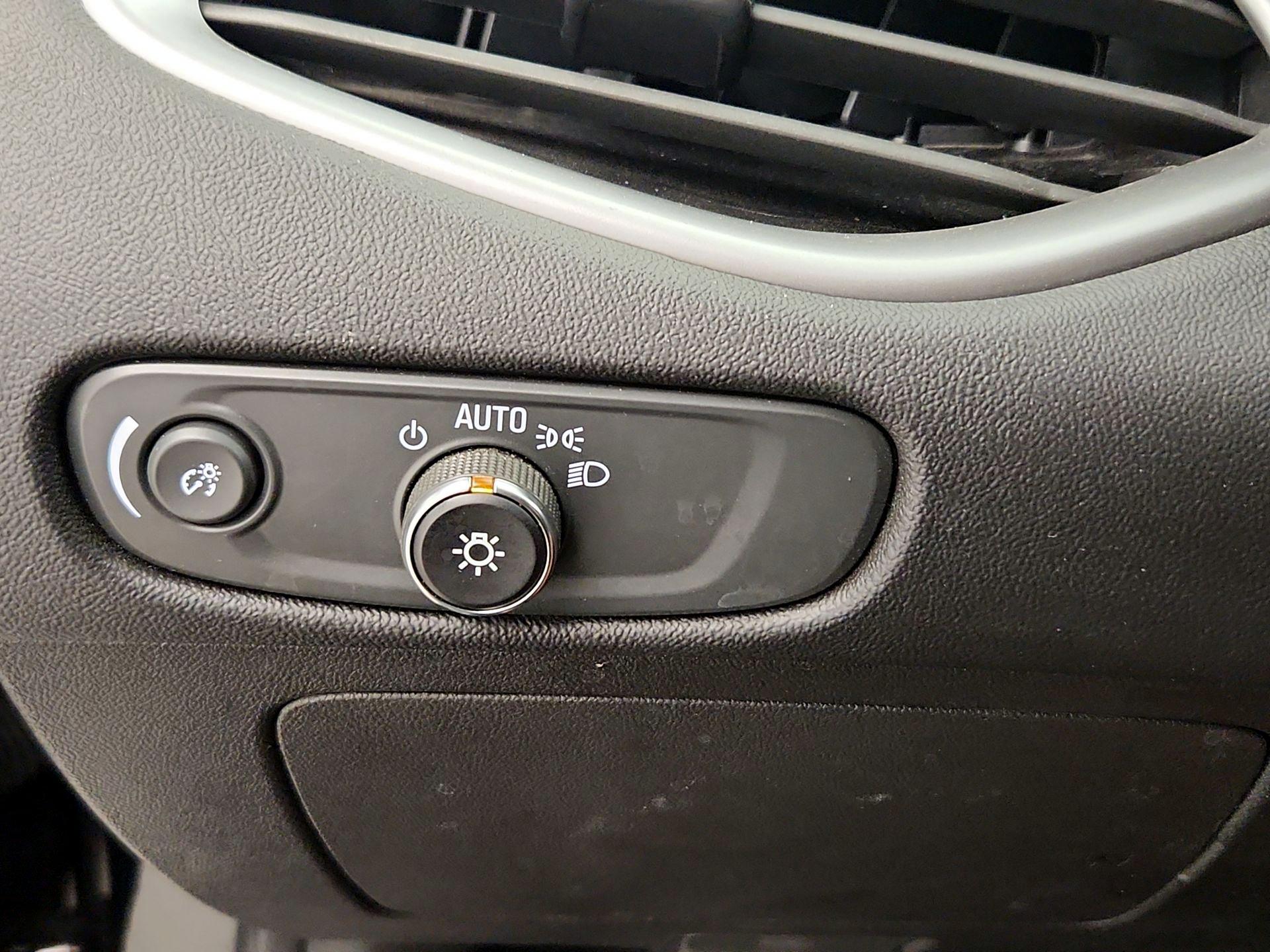 Thumbnail: 2024 Chevrolet Malibu - 13