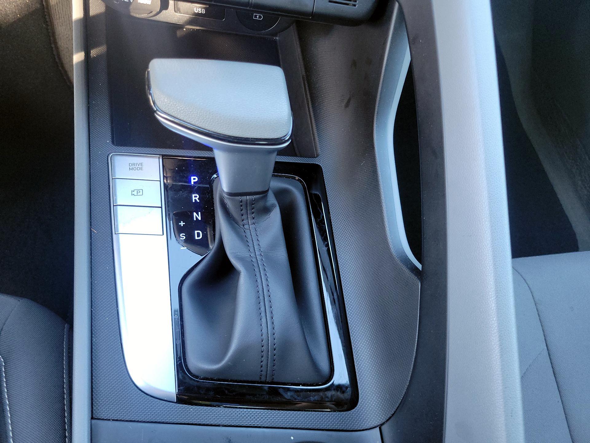 Thumbnail: 2024 Hyundai Elantra - 16