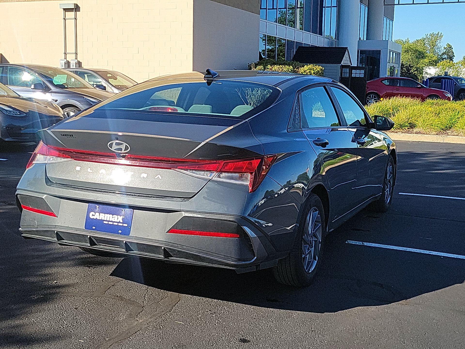 Thumbnail: 2024 Hyundai Elantra - 5