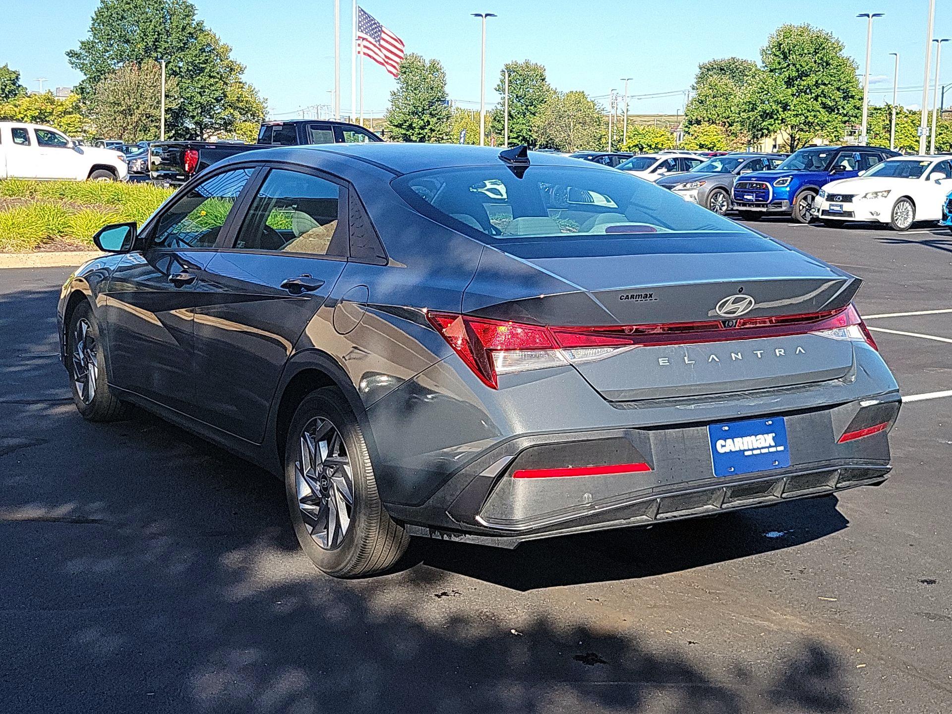 Thumbnail: 2024 Hyundai Elantra - 7