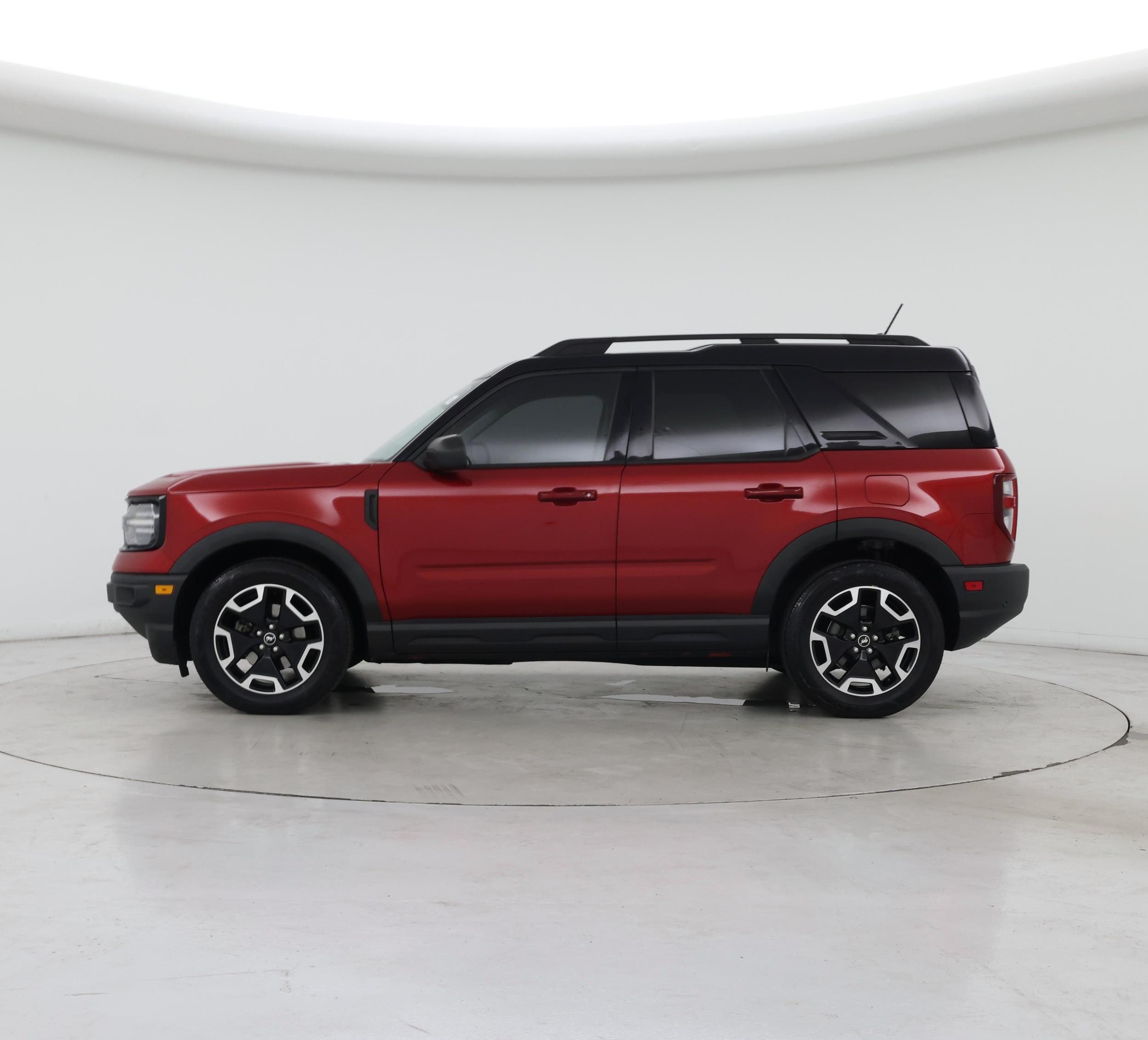 Thumbnail: 2021 Ford Bronco Sport - 3
