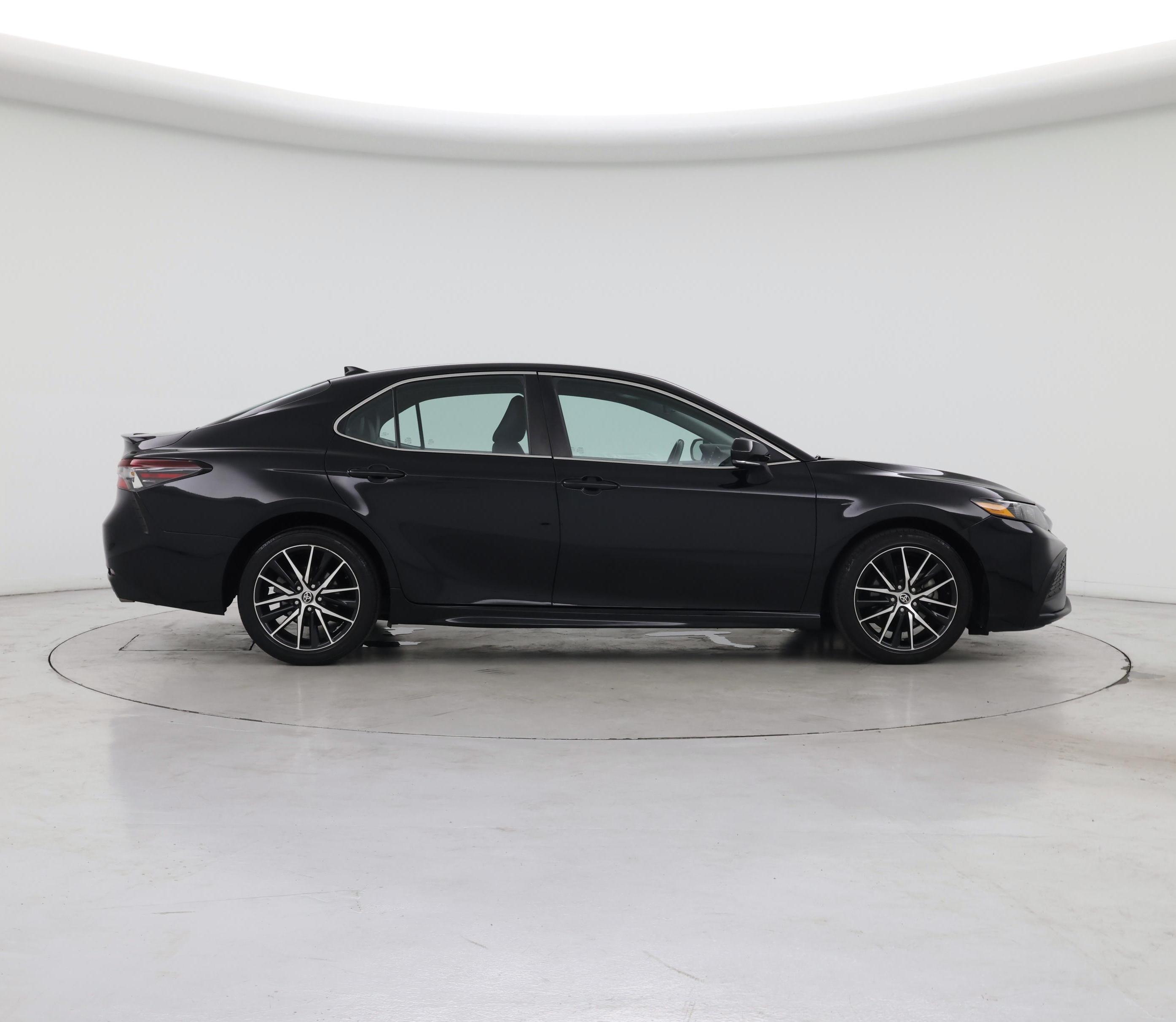 Thumbnail: 2021 Toyota Camry - 7