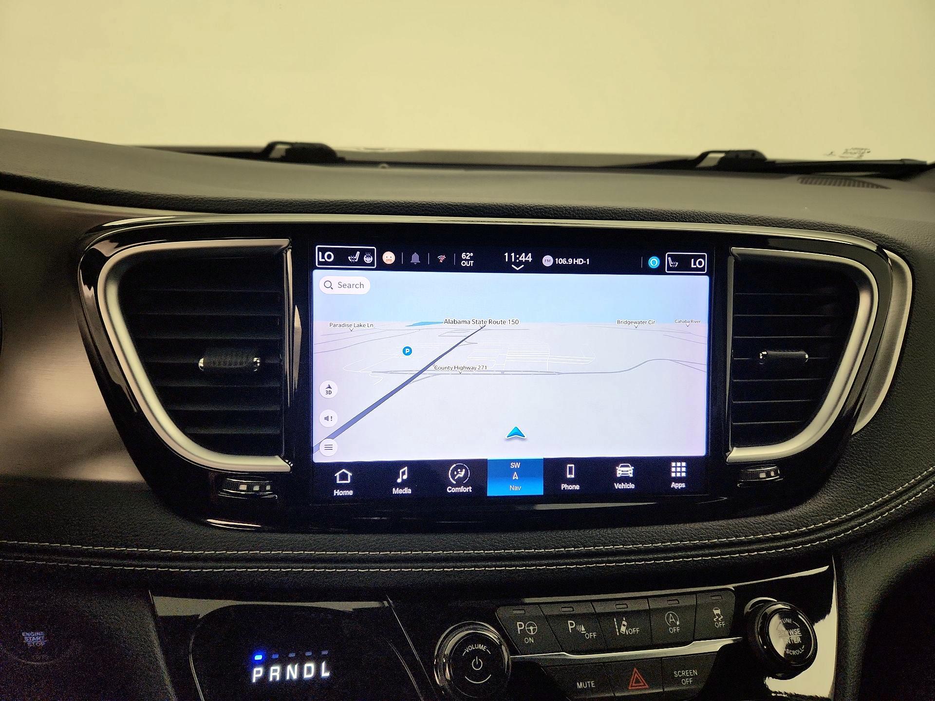 Thumbnail: 2022 Chrysler Pacifica - 14