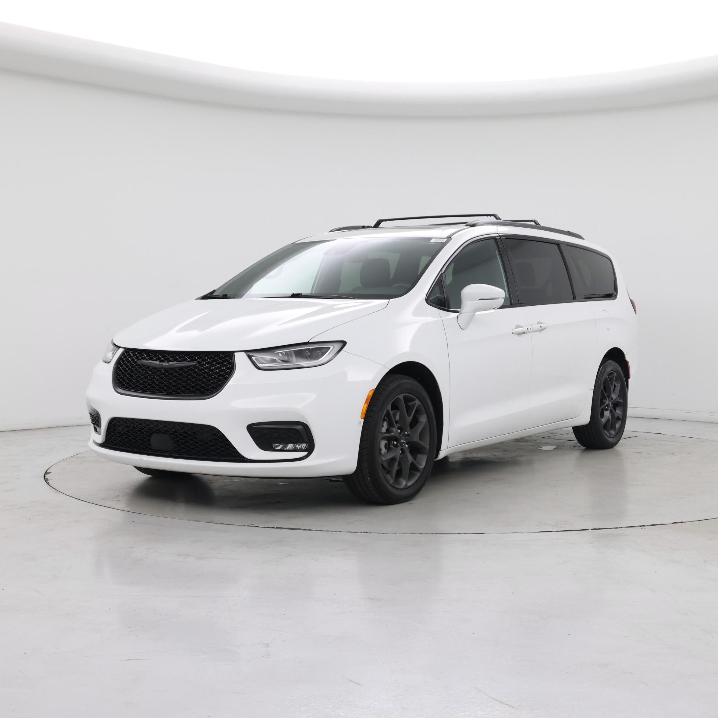 Thumbnail: 2022 Chrysler Pacifica - 4