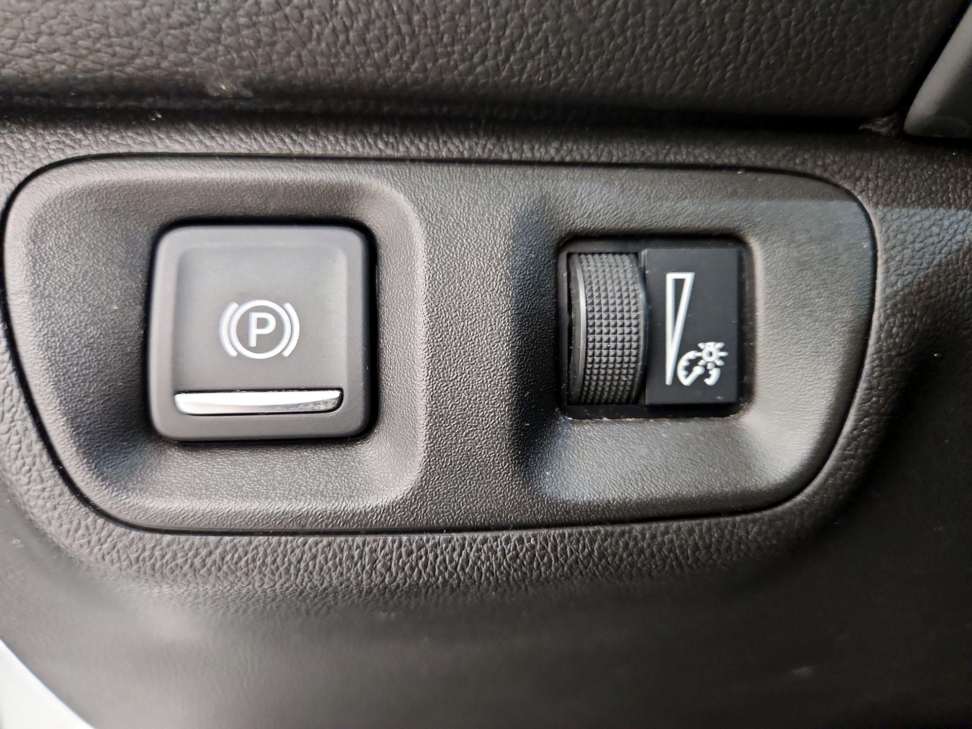 Thumbnail: 2023 GMC Acadia - 13