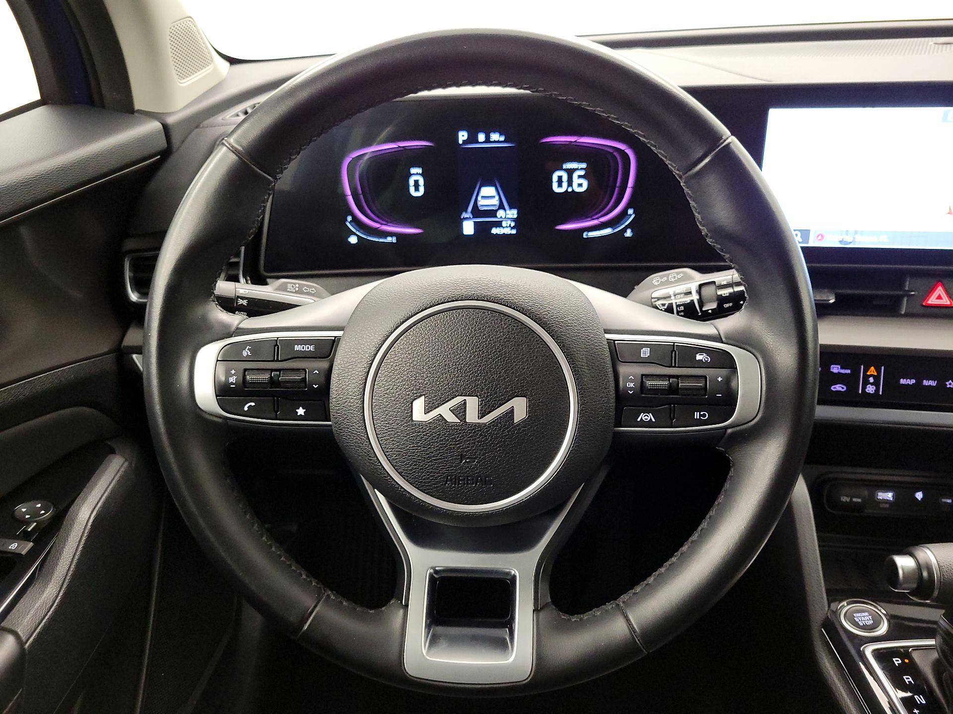 Thumbnail: 2023 Kia Sportage - 10