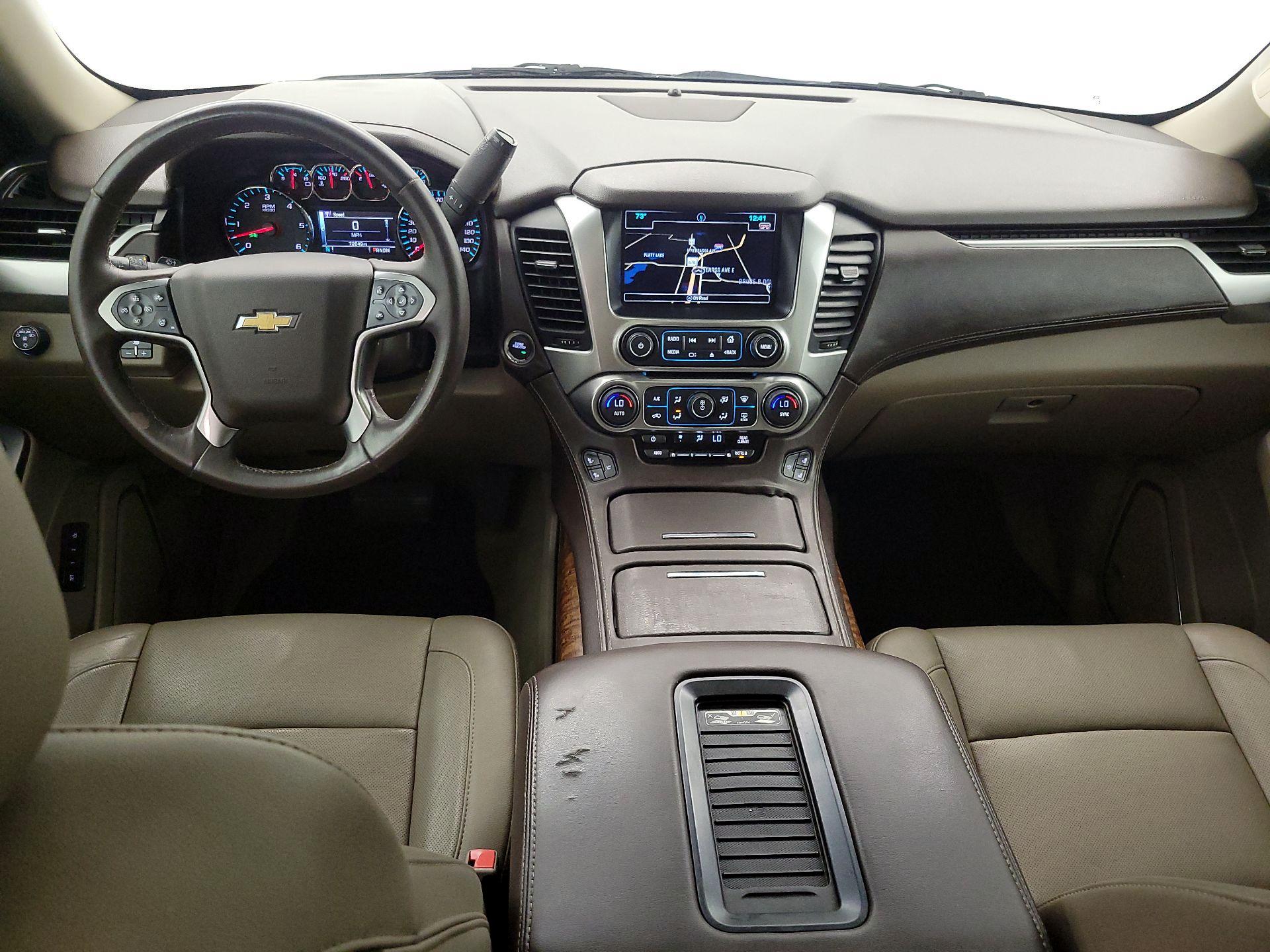 Thumbnail: 2016 Chevrolet Suburban - 9