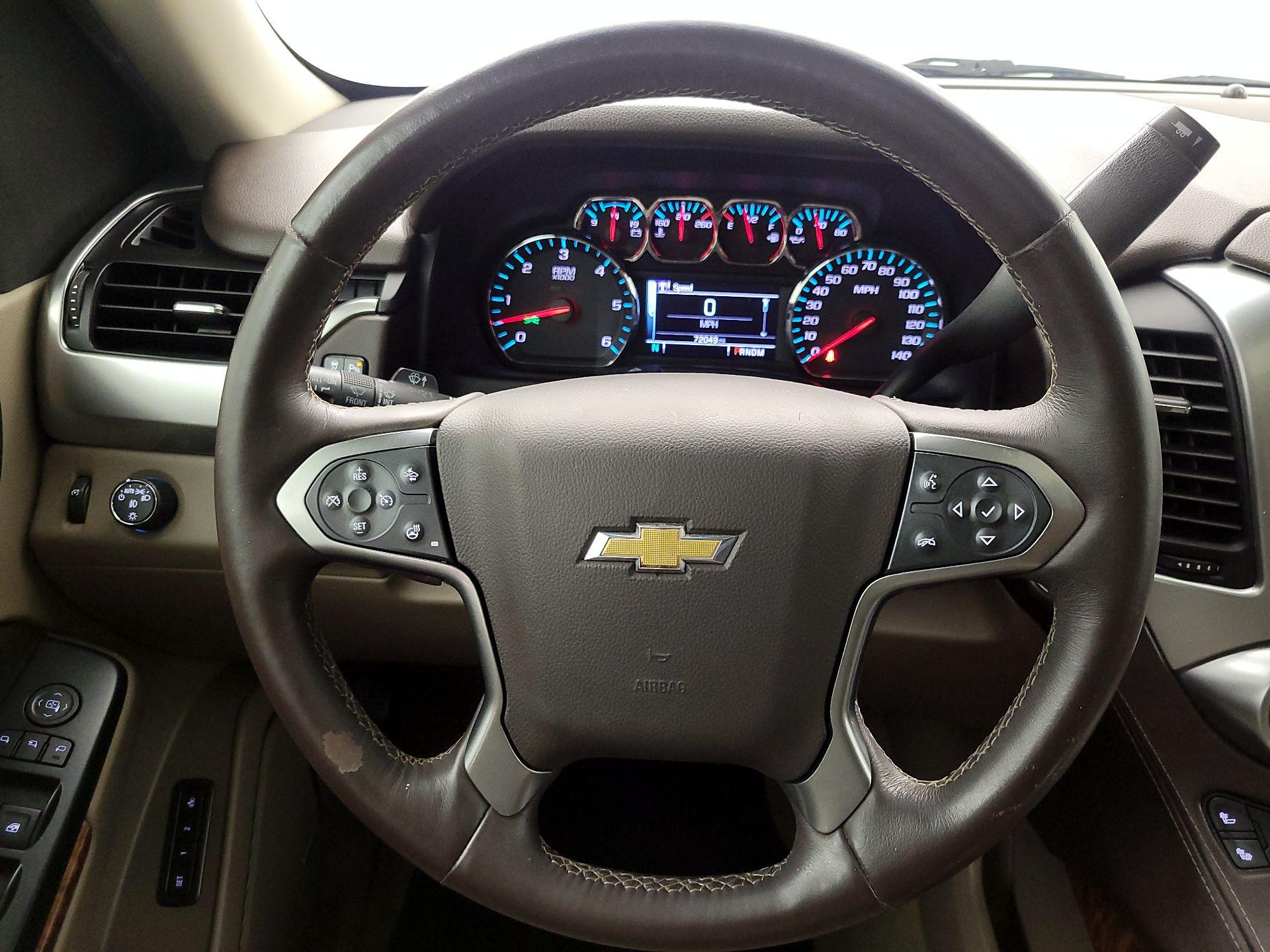 Thumbnail: 2016 Chevrolet Suburban - 10