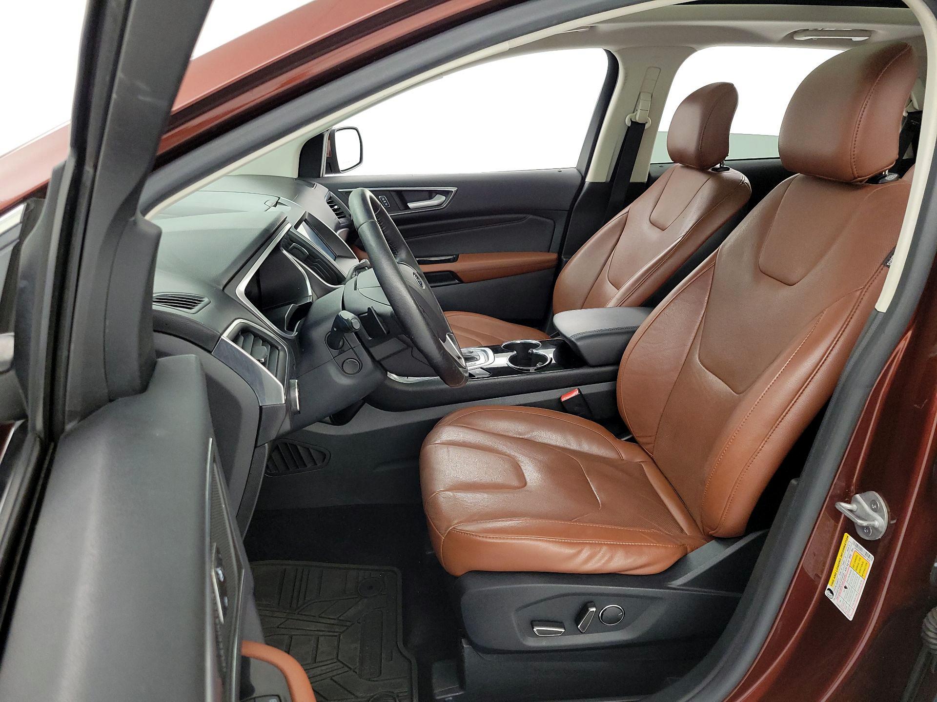 Thumbnail: 2016 Ford Edge - 9
