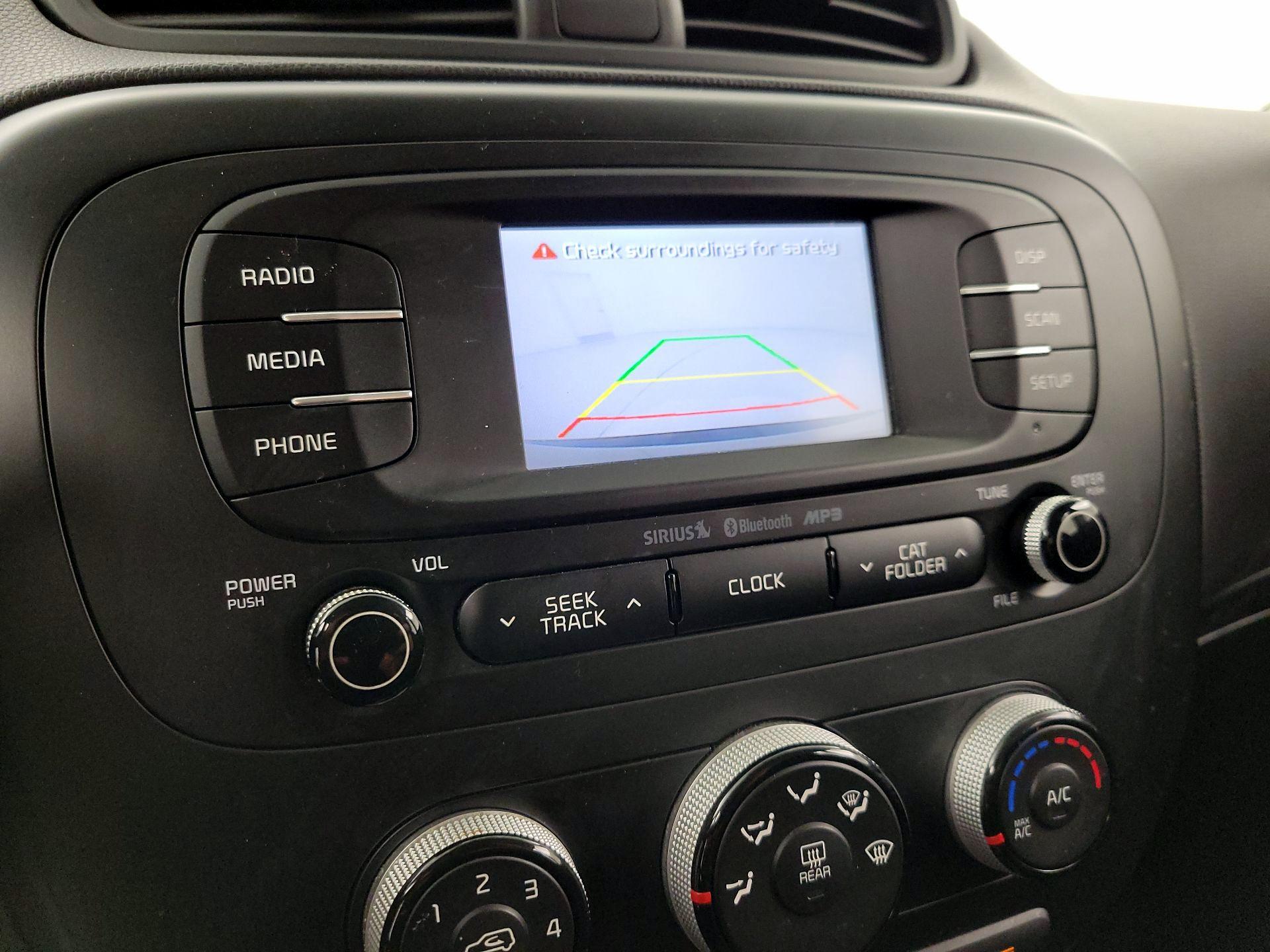 Thumbnail: 2016 Kia Soul - 12