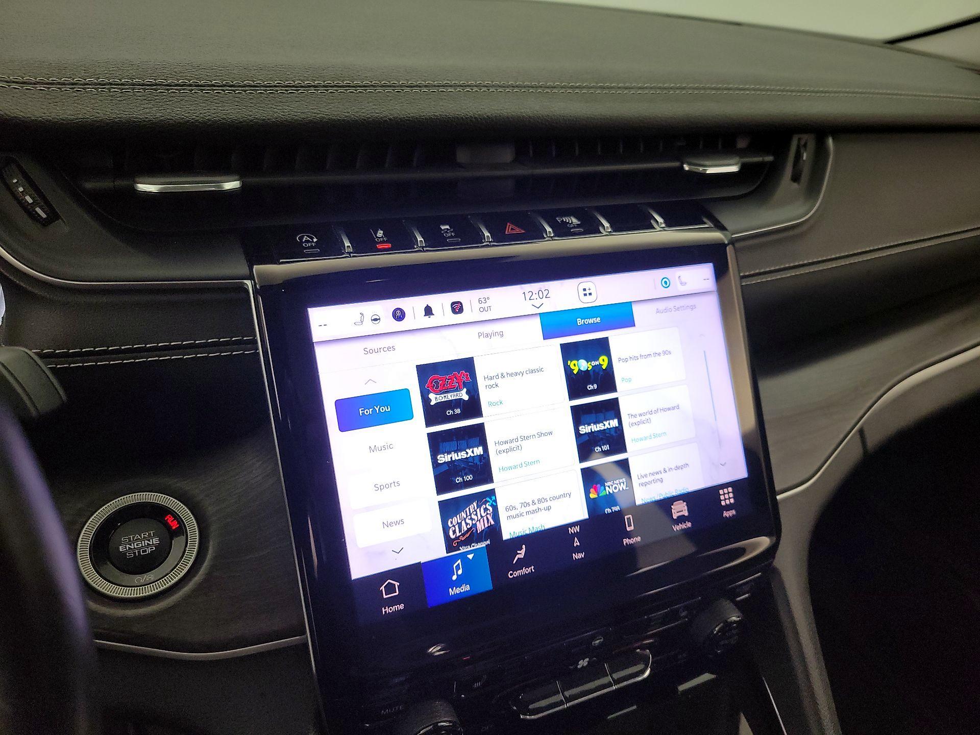 Thumbnail: 2021 Jeep Grand Cherokee L - 16