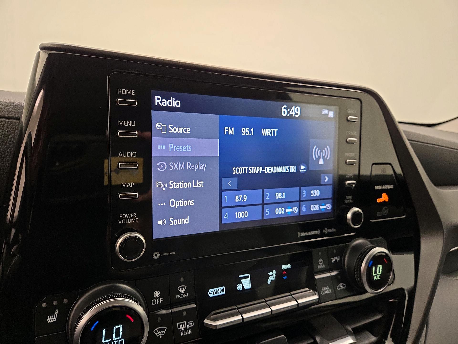 Thumbnail: 2021 Toyota Highlander - 15