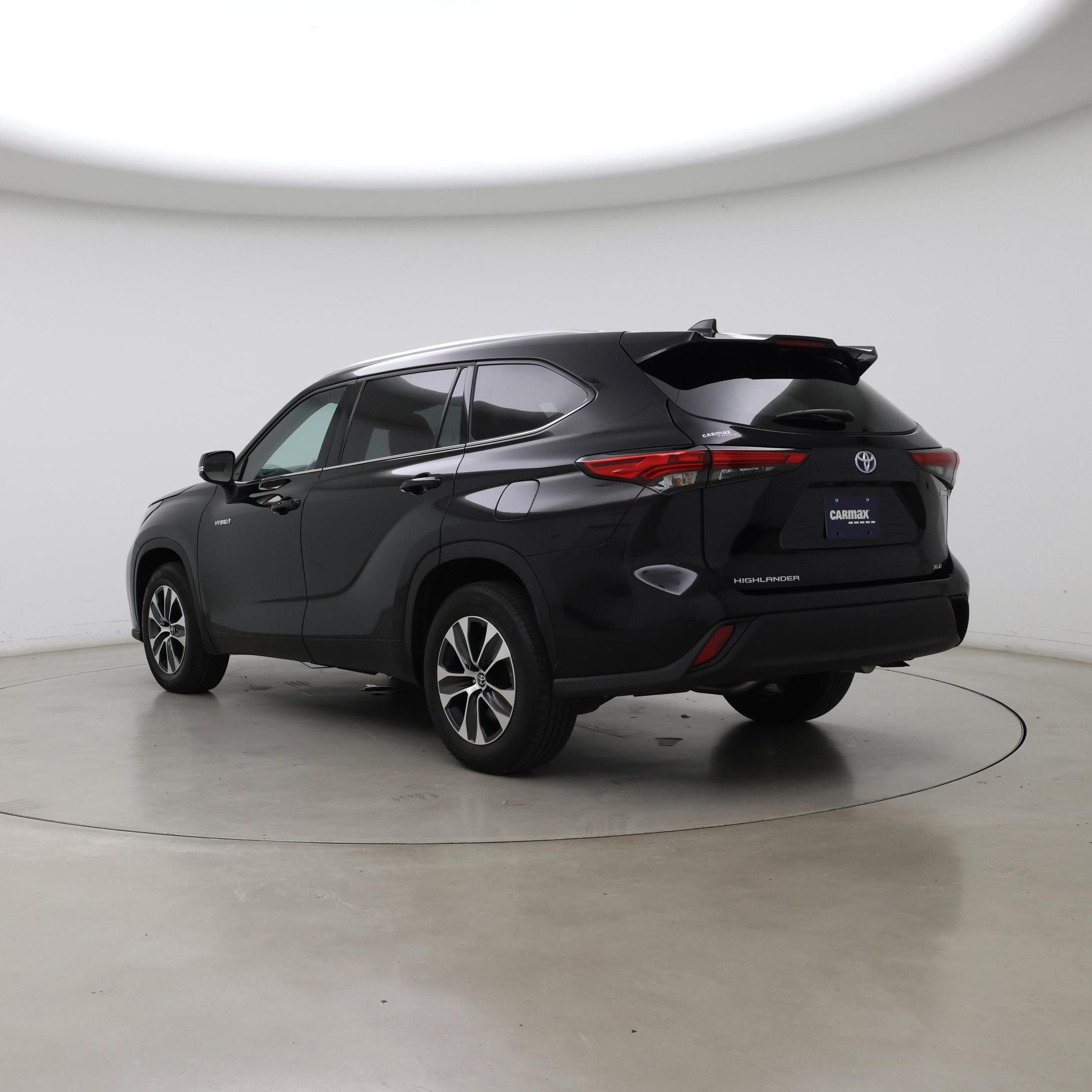 Thumbnail: 2021 Toyota Highlander - 2